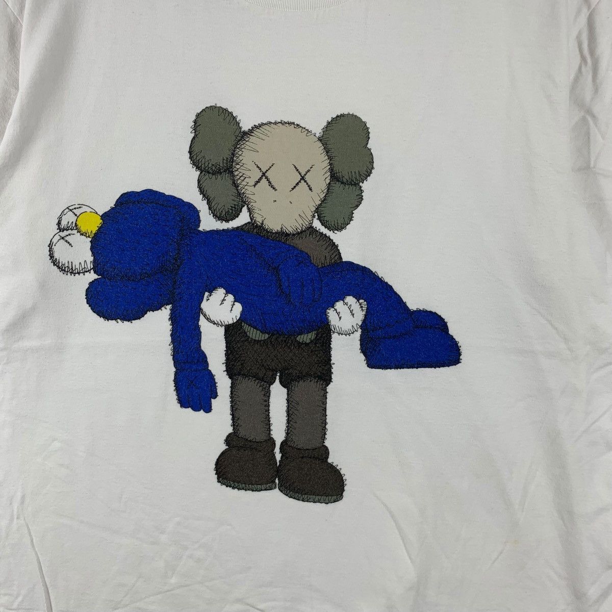 Uniqlo KAWS x UNIQLO x SESAME STREET Gone Companion Tee Shirt Top Size US XL / EU 56 / 4 - 4 Thumbnail