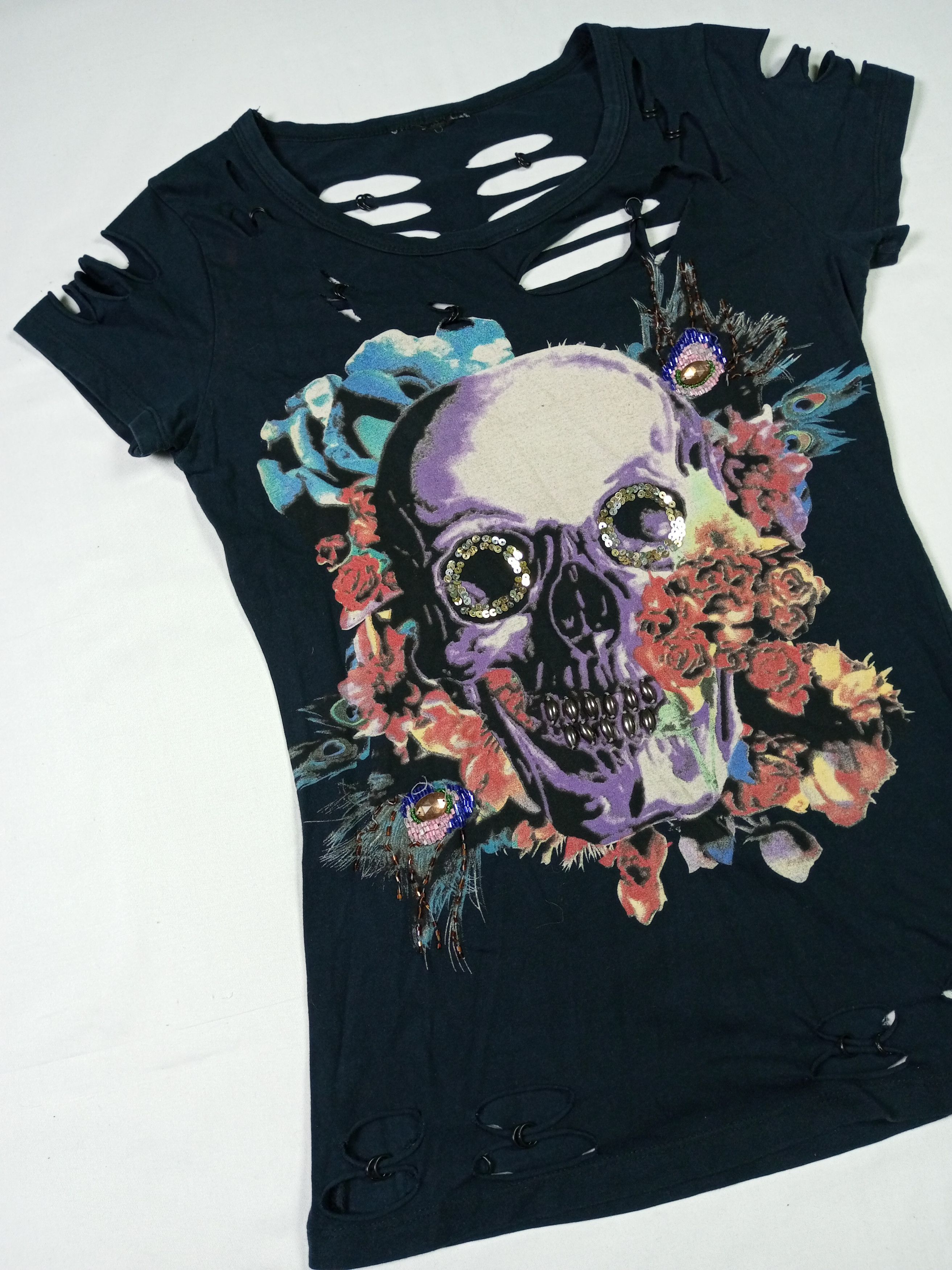 Japanese Brand Undefined Punk Distressed Skull Skeleton Tshirt Size M / US 6-8 / IT 42-44 - 3 Thumbnail