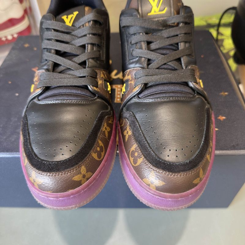 Louis Vuitton Louis Vuitton Trainer Casual Sneakers in Lakers Colorway 00 Size US 9.5 / IT 39.5 - 7 Thumbnail