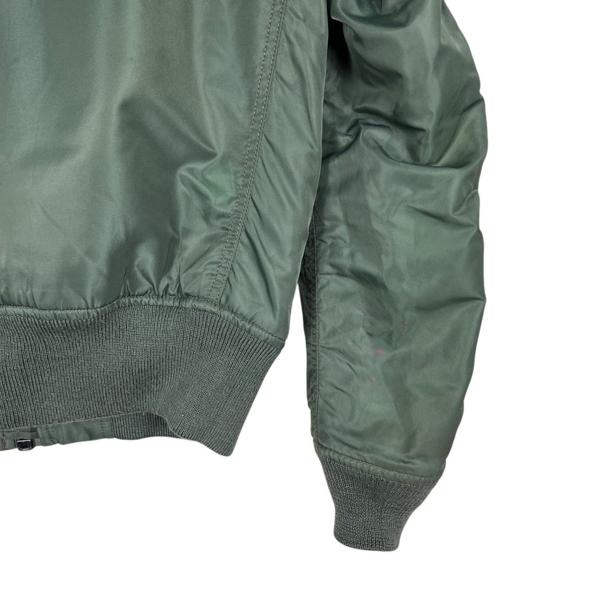 Alpha Industries 🔥 RARE RIOT ALPHA MA-1 US AIR FORCE SATIN BOMBER JACKET Size US M / EU 48-50 / 2 - 6 Thumbnail