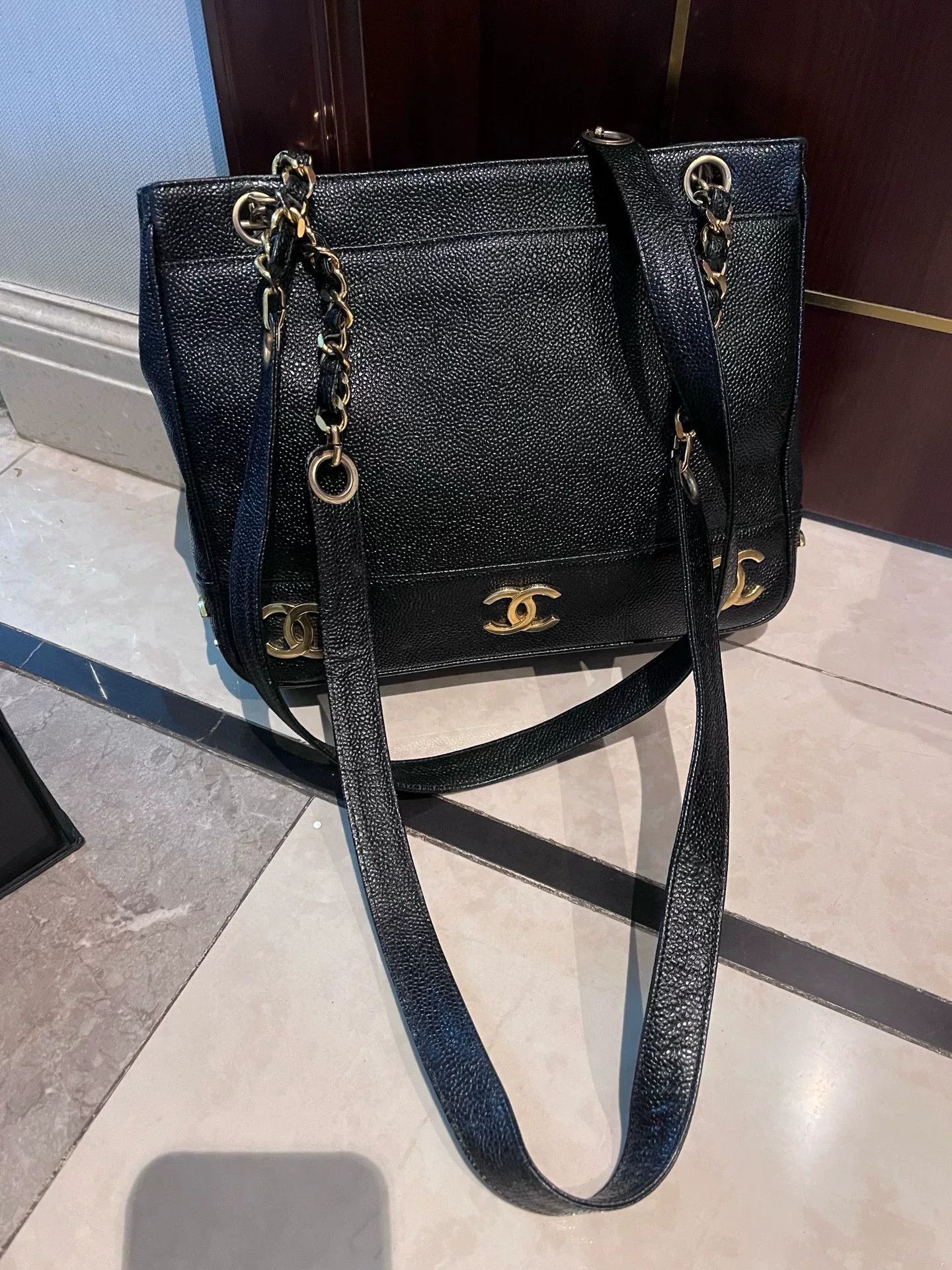 Chanel Pre-loved Bag Very good condition Size ONE SIZE - 1 Thumbnail