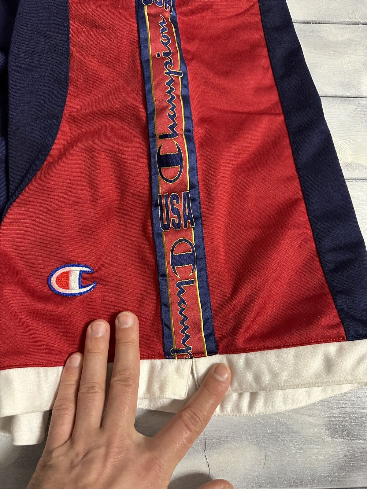 Champion Rare Vintage Shorts Champion USA Size US 36 / EU 52 - 8 Thumbnail