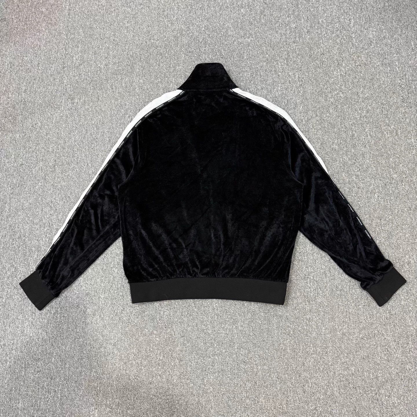 Versace Versace Greek Key velvet jacket XL 99 New Size US XL / EU 56 / 4 - 2 Thumbnail