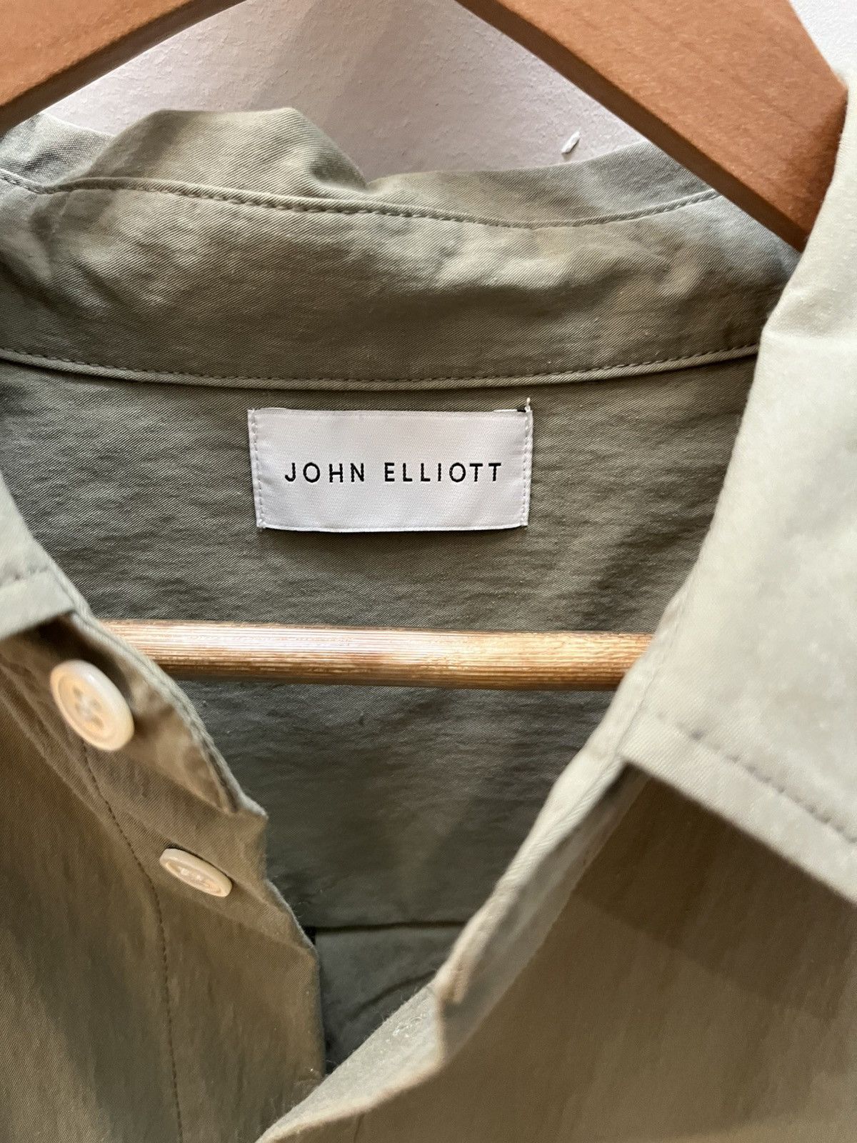 John Elliott John Elliott / Cloak Button Up / Sage / Medium Size US M / EU 48-50 / 2 - 4 Thumbnail