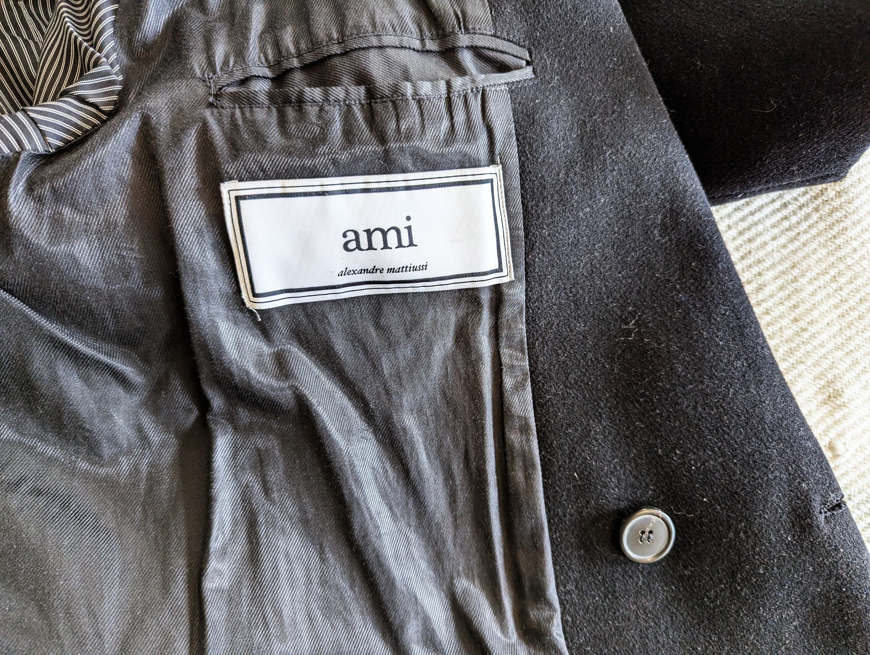 AMI Double-Breasted Overcoat Size US L / EU 52-54 / 3 - 6 Thumbnail