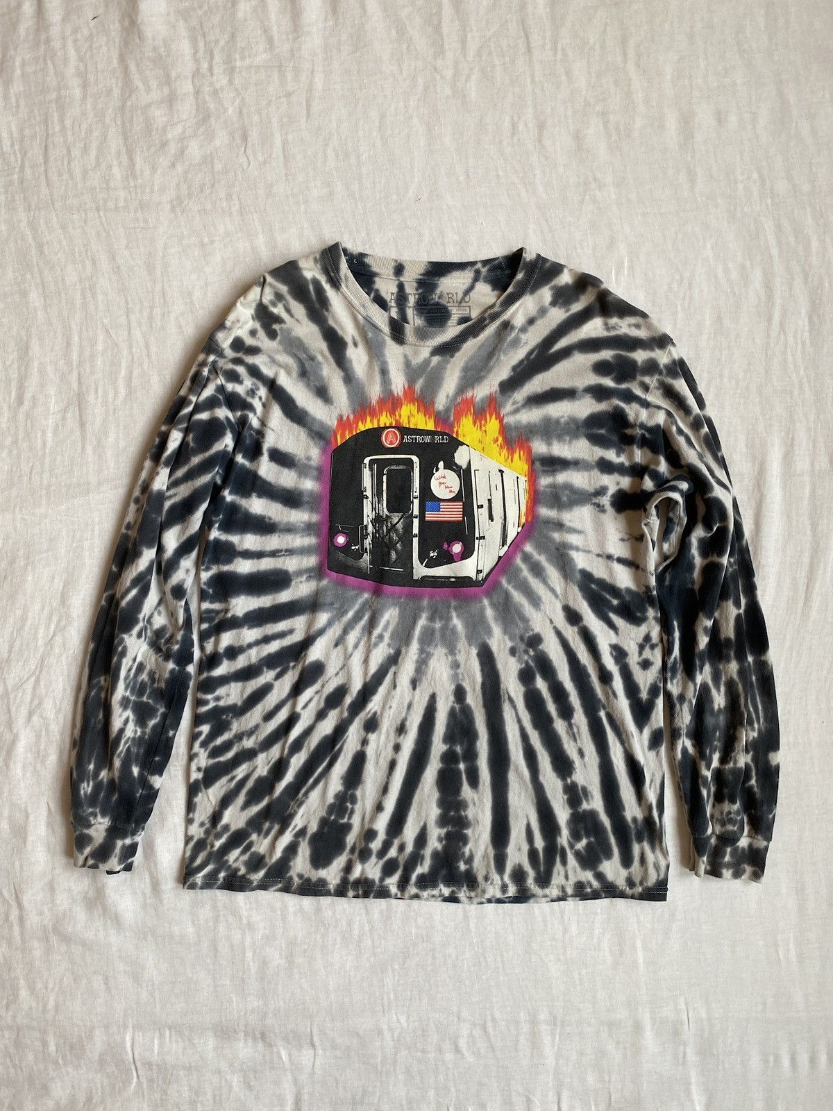 Travis Scott Travis Scott Astroworld Tour Burning Train Barclays L/S Tee Size US L / EU 52-54 / 3 - 1 Thumbnail
