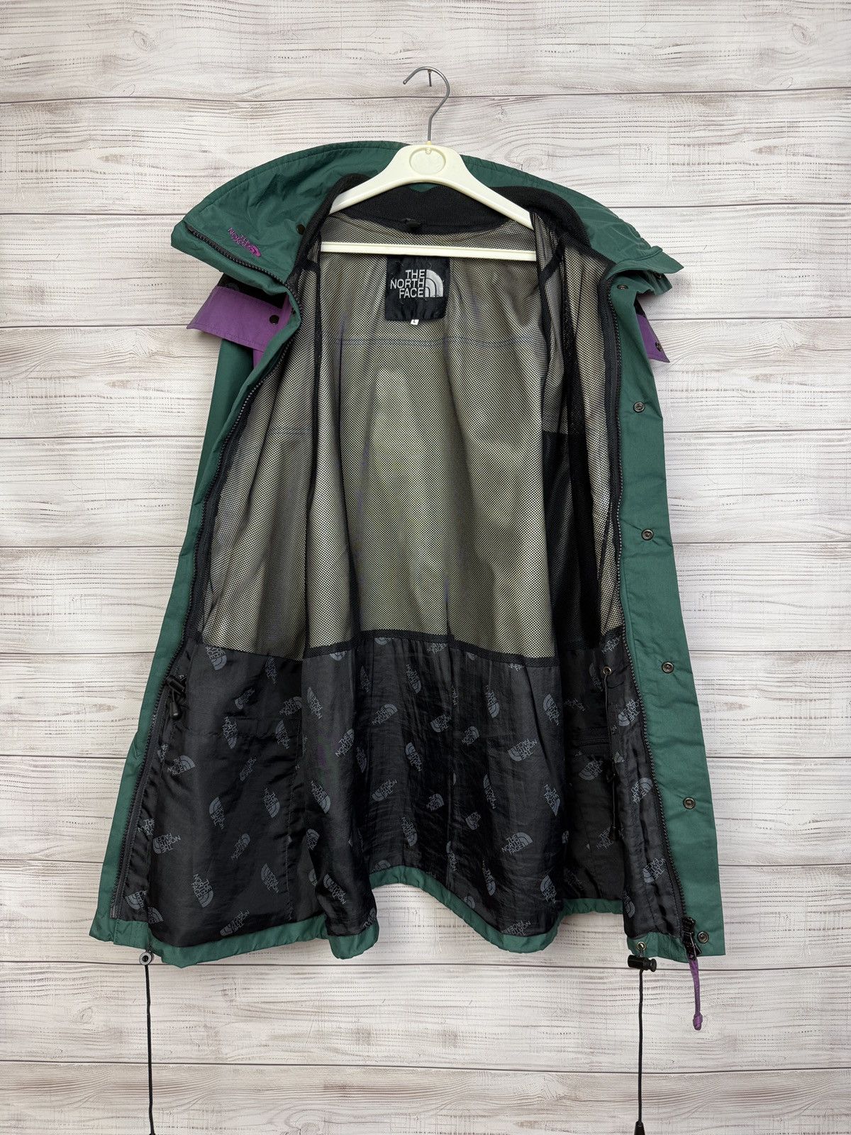 The North Face Vintage The North Face Gore Tex Windbreaker Light Jacket Size US L / EU 52-54 / 3 - 20 Thumbnail