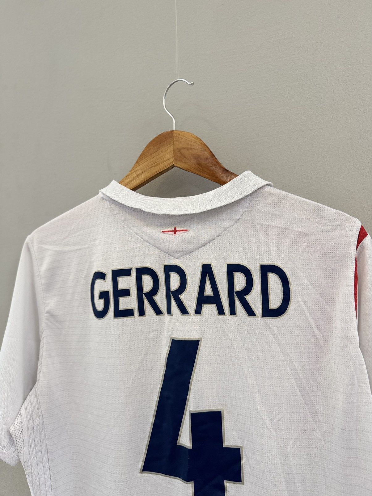 Umbro × Vintage Umbro England 2007/2009 #4 Gerrard Football Jersey Size US L / EU 52-54 / 3 - 12 Thumbnail