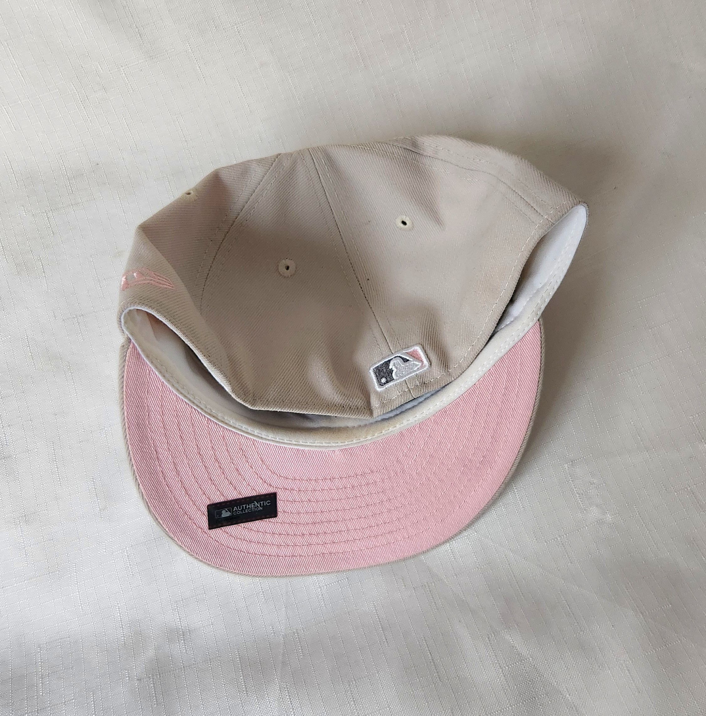 New Era New Era San Diego Padres Khaki Mother's Day On-Field 7 1/8 Size ONE SIZE - 7 Thumbnail