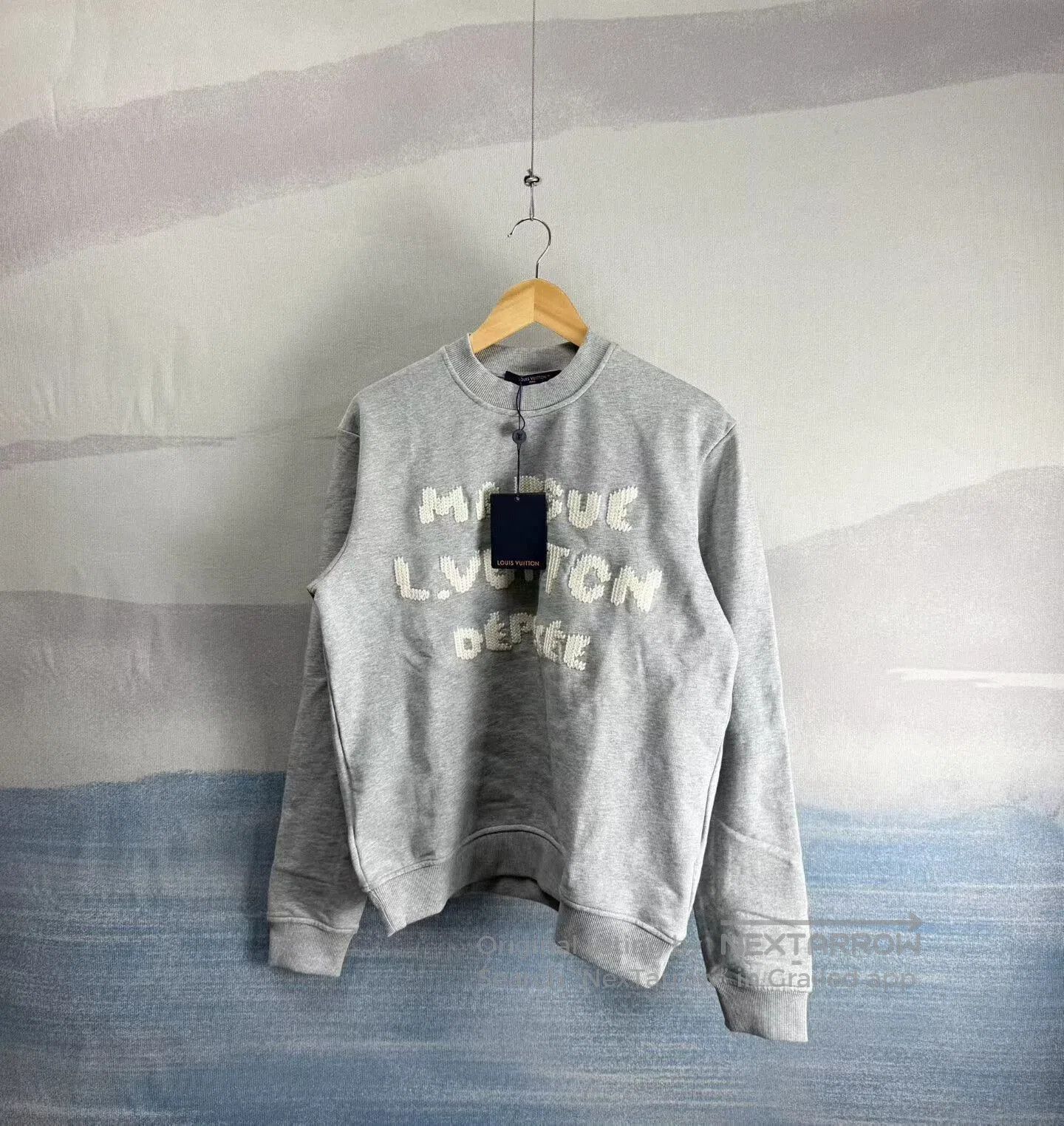 Louis Vuitton louis vuitton gray embroidered sweatshirt size M. Size US M / EU 48-50 / 2 - 1 Thumbnail