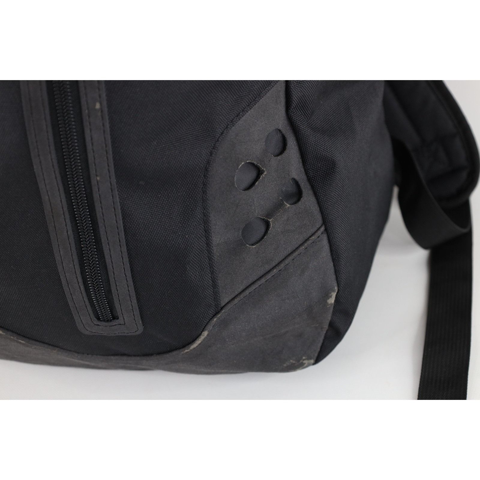 Oakley Vintage Oakley Big Logo Spell Out Distressed Backpack Bag Size ONE SIZE - 6 Thumbnail