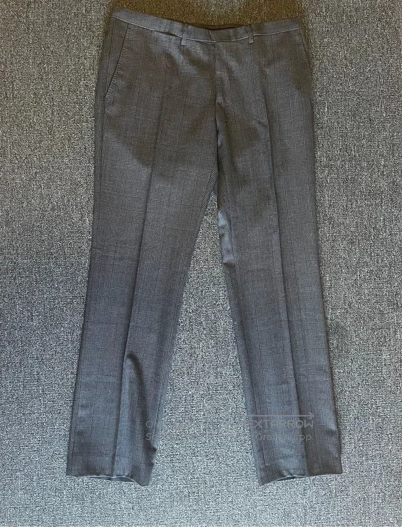 Gucci Gray Wool Plaid Casual Trousers.