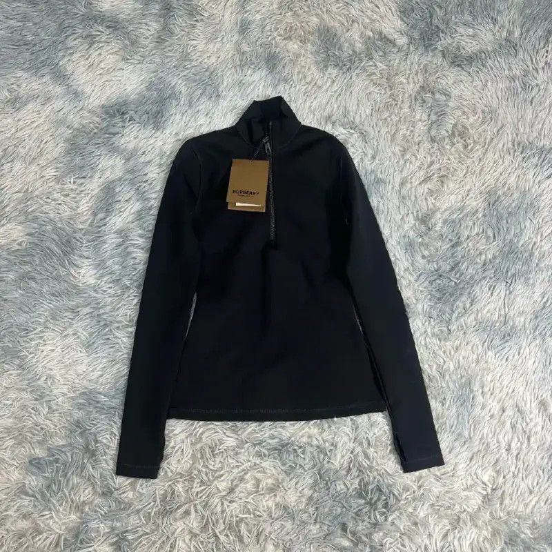 Burberry Burberry Women's Black Cotton T-Shirt XS Size XS / US 0-2 / IT 36-38 - 1 Thumbnail