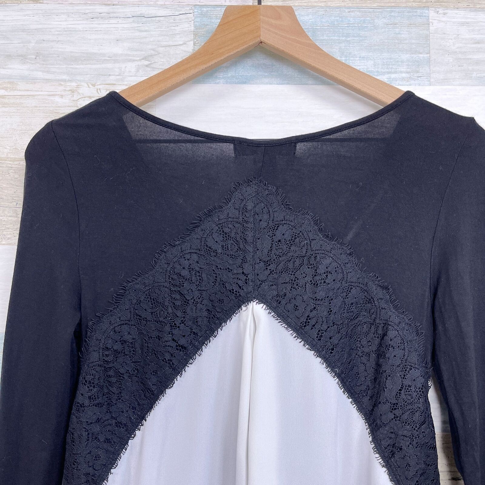White House Black Market White House Black Market Lace Mixed Media Long Sleeve XXS Size XXS / US 00 / IT 34 - 5 Thumbnail