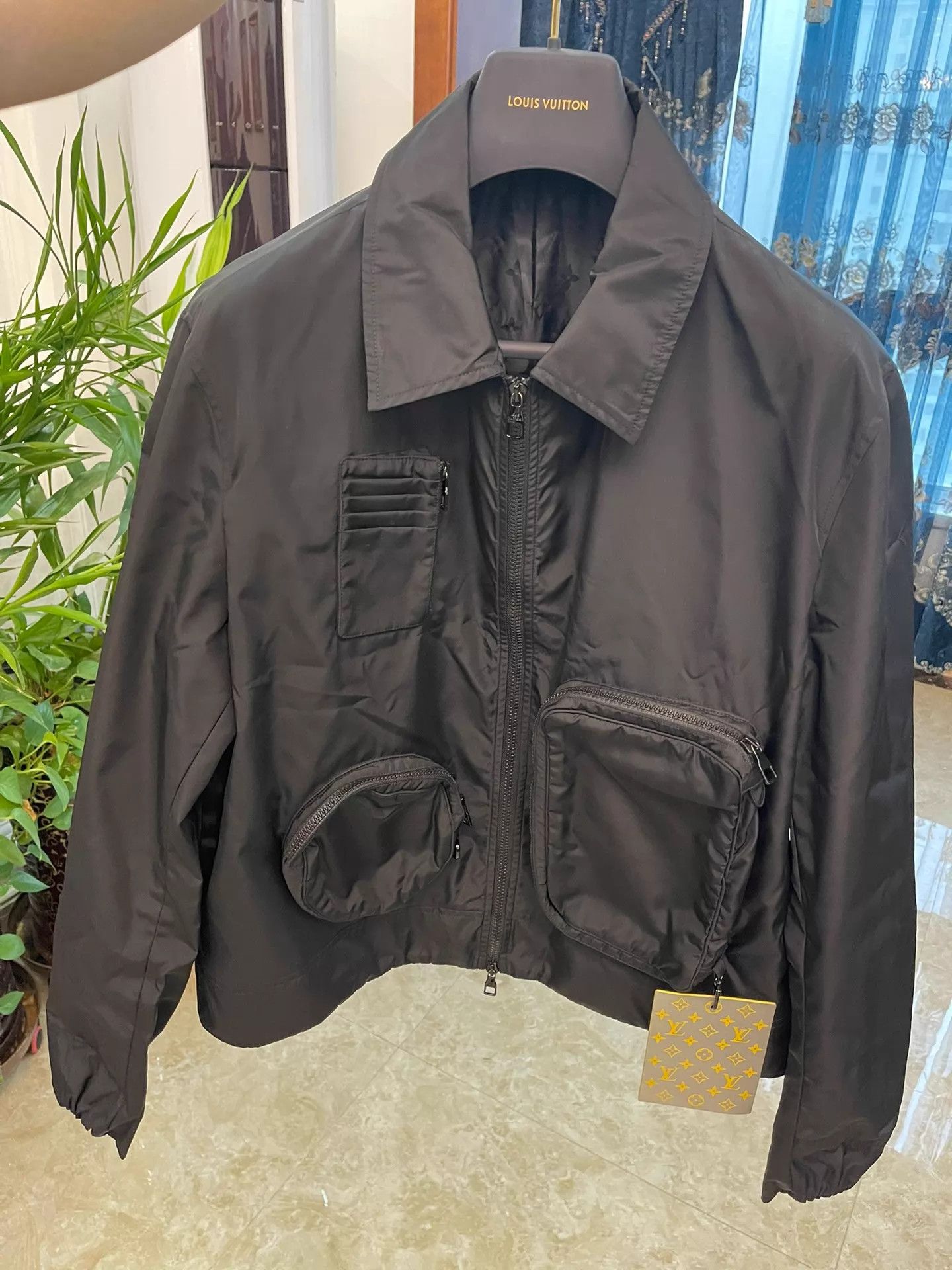 Louis Vuitton Louis Vuitton Runway 3D Pockets Full Logo Lining Jacket 50 Size US M / EU 48-50 / 2 - 1 Thumbnail
