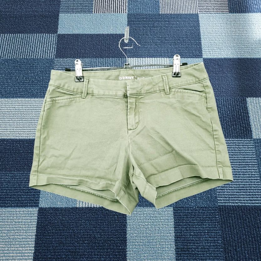Old Navy Old Navy Shorts Womens 2 Green Pixie Chino Mid Rise Flat Front Cotton Blend Shorts Womens 2 Green Chino 29in Twill Pockets Casual Travel Size 29" - 1 Thumbnail