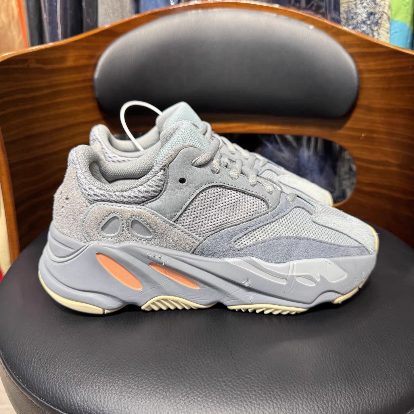 Yeezy Yeezy 700 Inertia Blue Grey K15 Size US 8 / IT 38 - 4 Thumbnail