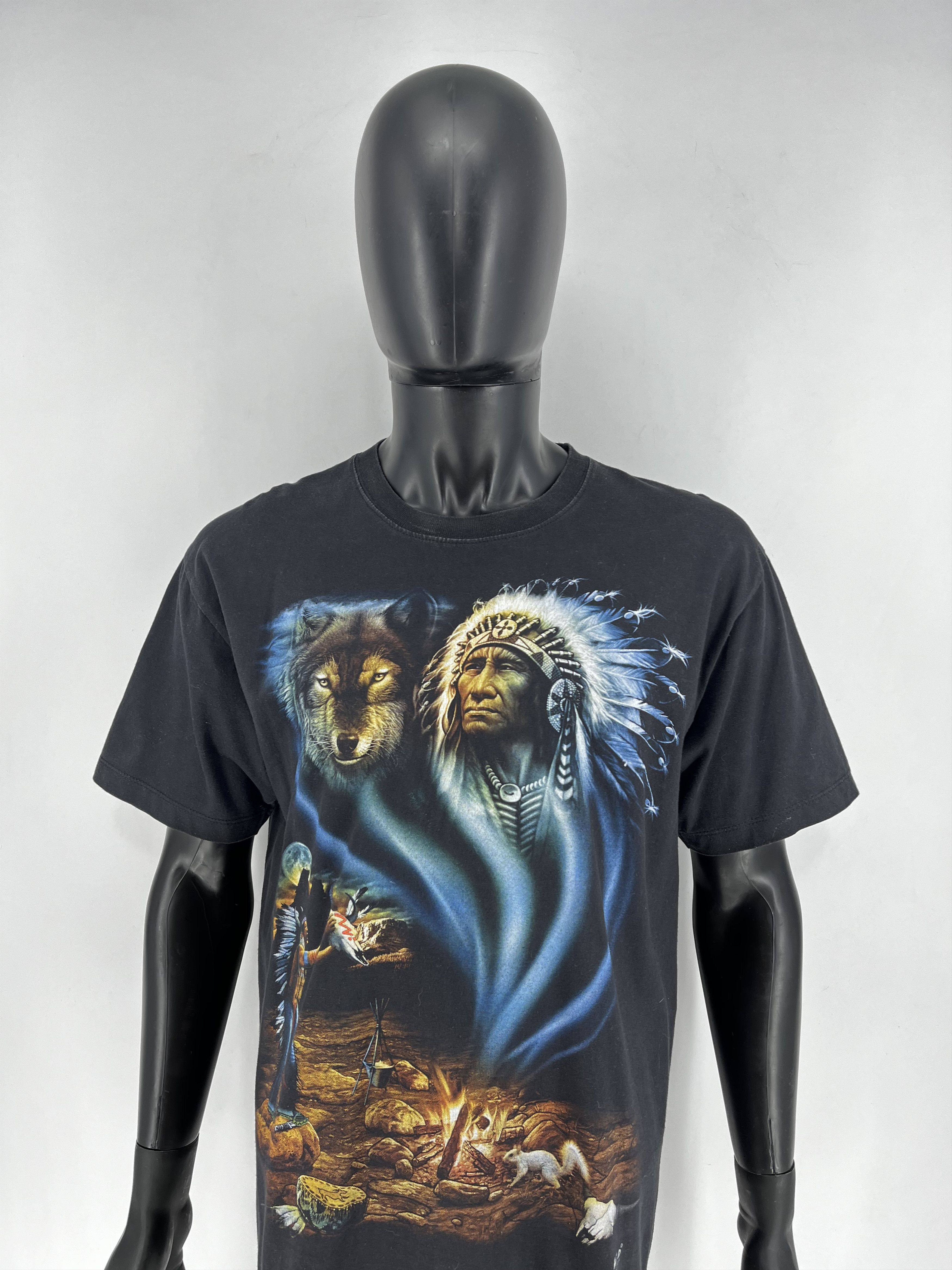 Band Tees Vintage Wild Indian Chief American Native Wolf heavy t-shirt Size US L / EU 52-54 / 3 - 1 Thumbnail
