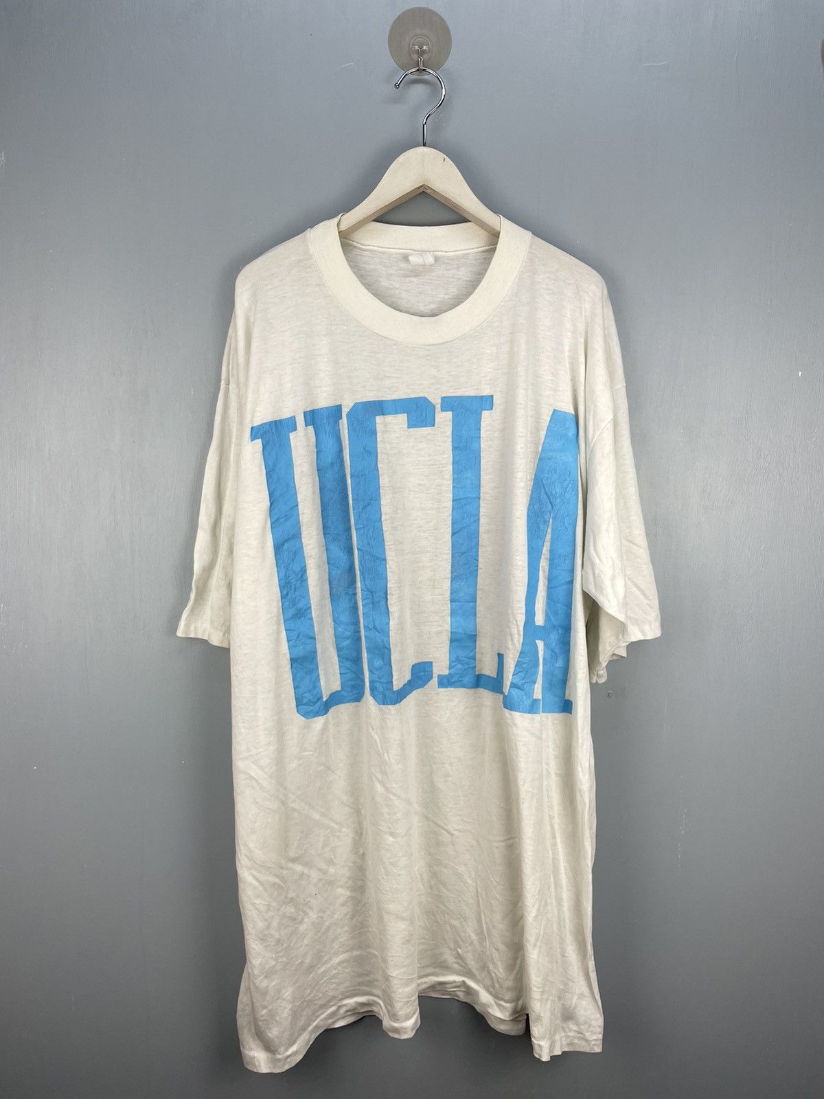 Vintage Vintage 80s UCLA big size t shirt XXXL Size US XXL / EU 58 / 5 - 1 Thumbnail