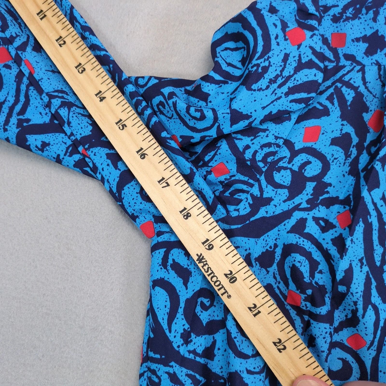 Handmade Vintage 1980s Handmade Blue Swirl Belted Blouson Dress Sz M Size M / US 6-8 / IT 42-44 - 10 Thumbnail
