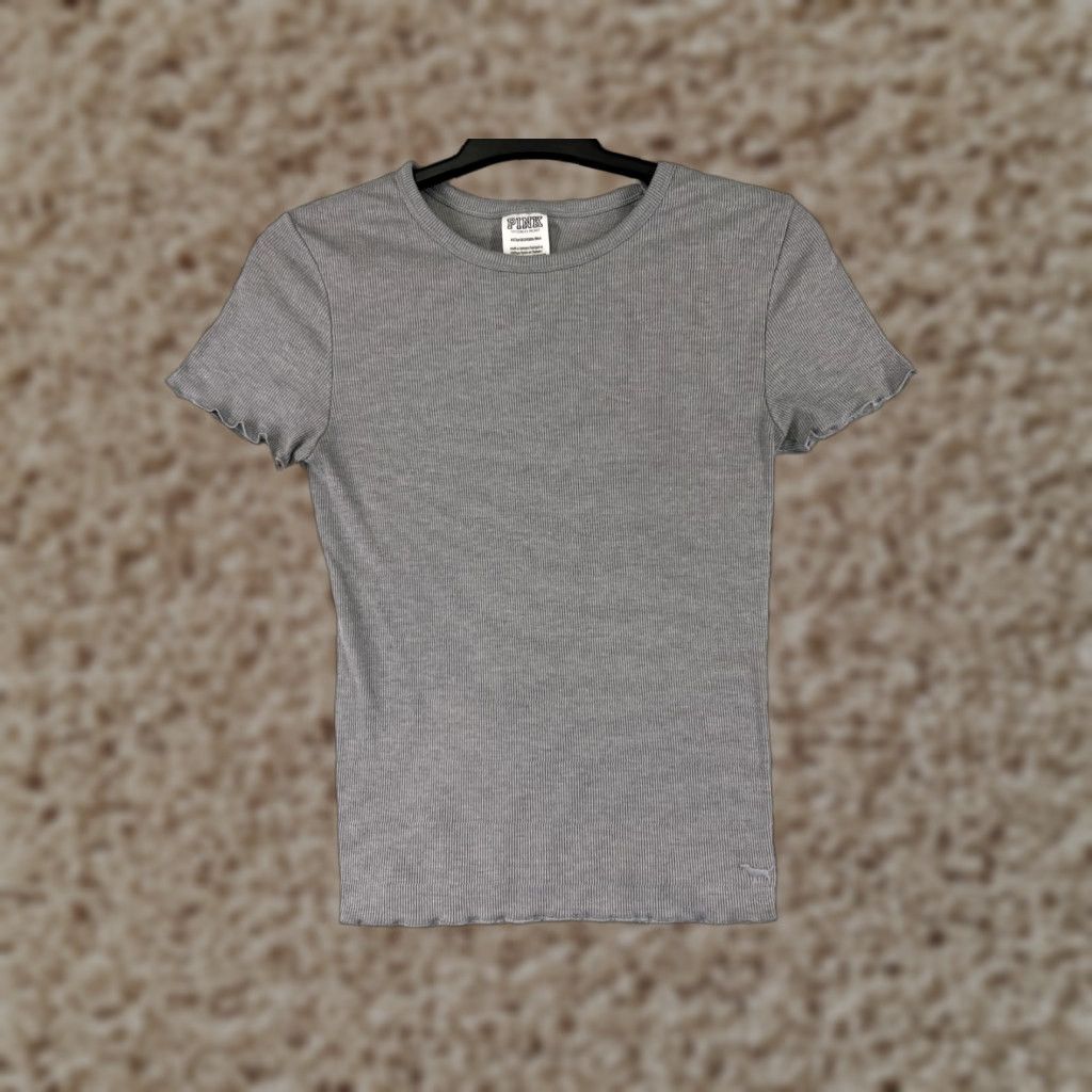 Victoria's Secret VICTORIA'S SECRET Shirt Womens XS Gray Short Sleeve Round Neck Polyester Size XS / US 0-2 / IT 36-38 - 1 Thumbnail