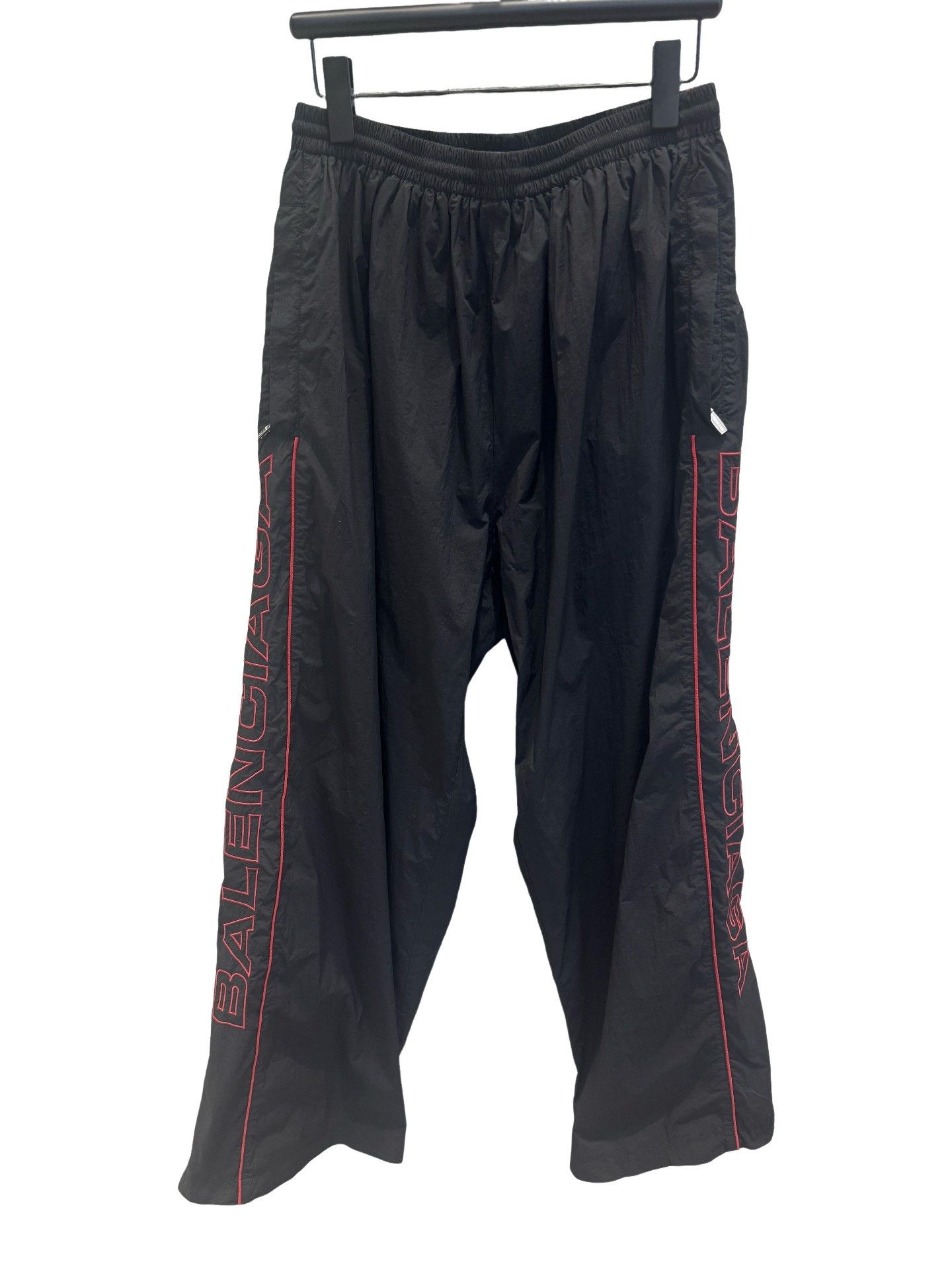 Balenciaga Balenciaga Red Logo Nylon Sweatpants Black Size S Size US 30 / EU 46 - 1 Thumbnail