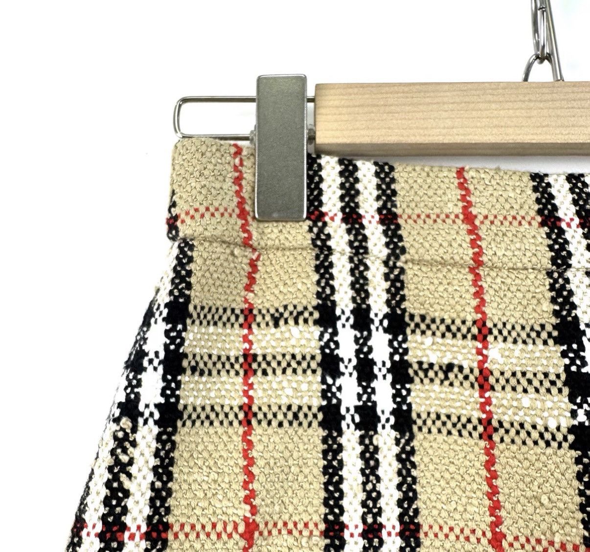 Burberry Burberry / Classic Woven Plaid Tweed Fringe Mini Skirt K12 Size 24" / US 00 / IT 34 - 6 Thumbnail