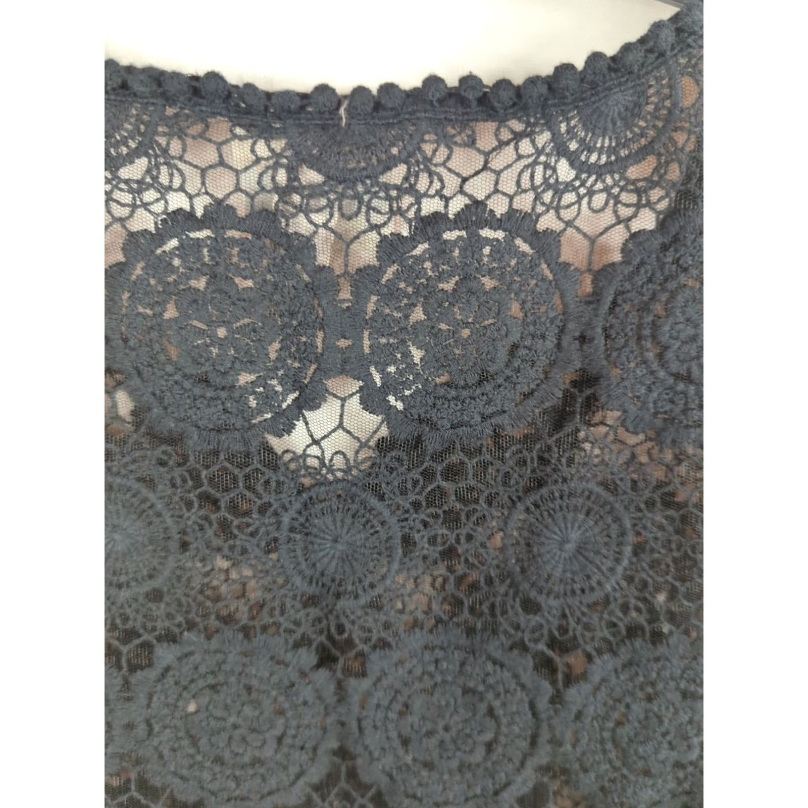 Vintage Knox Rose Women Top Small Black Crochet Lace V-Neck Short Sleeve Pullover Prairie Peasant Casual Sleeve Relaxed Fit Blouse Size S / US 4 / IT 40 - 7 Thumbnail