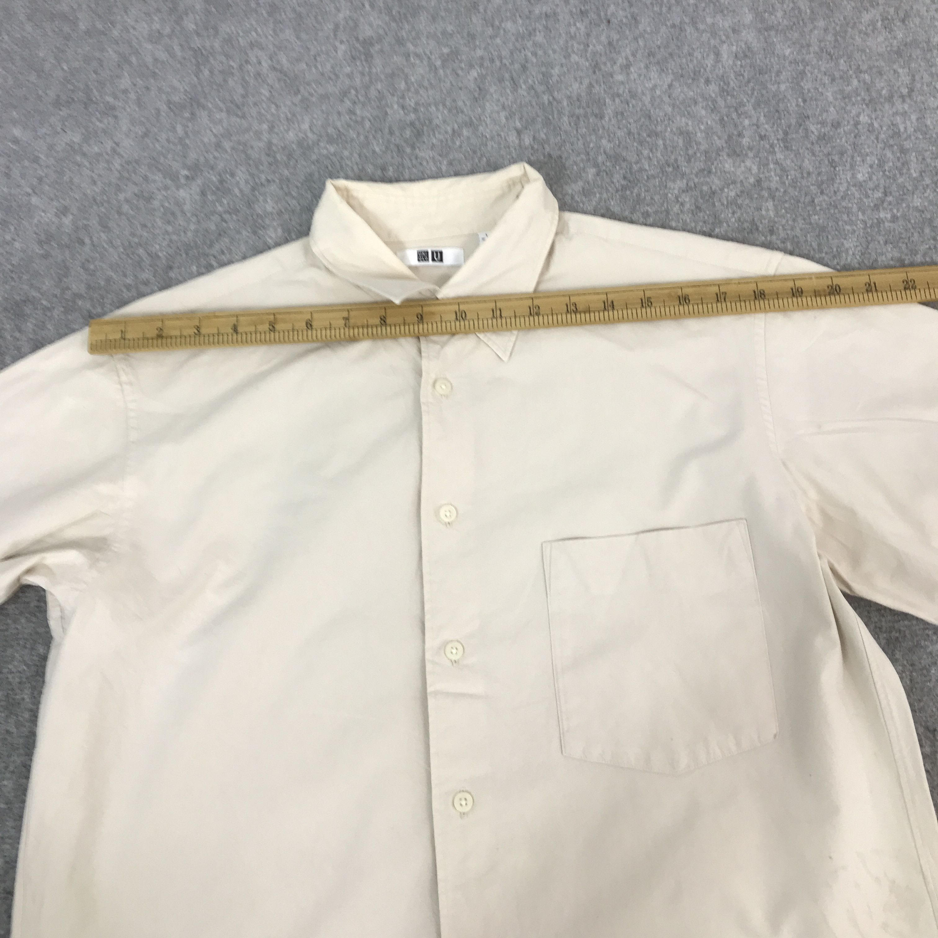 Lemaire × Uniqlo LEMAIRE X UNIQLO BUTTON UP T-SHIRT Size US L / EU 52-54 / 3 - 5 Thumbnail
