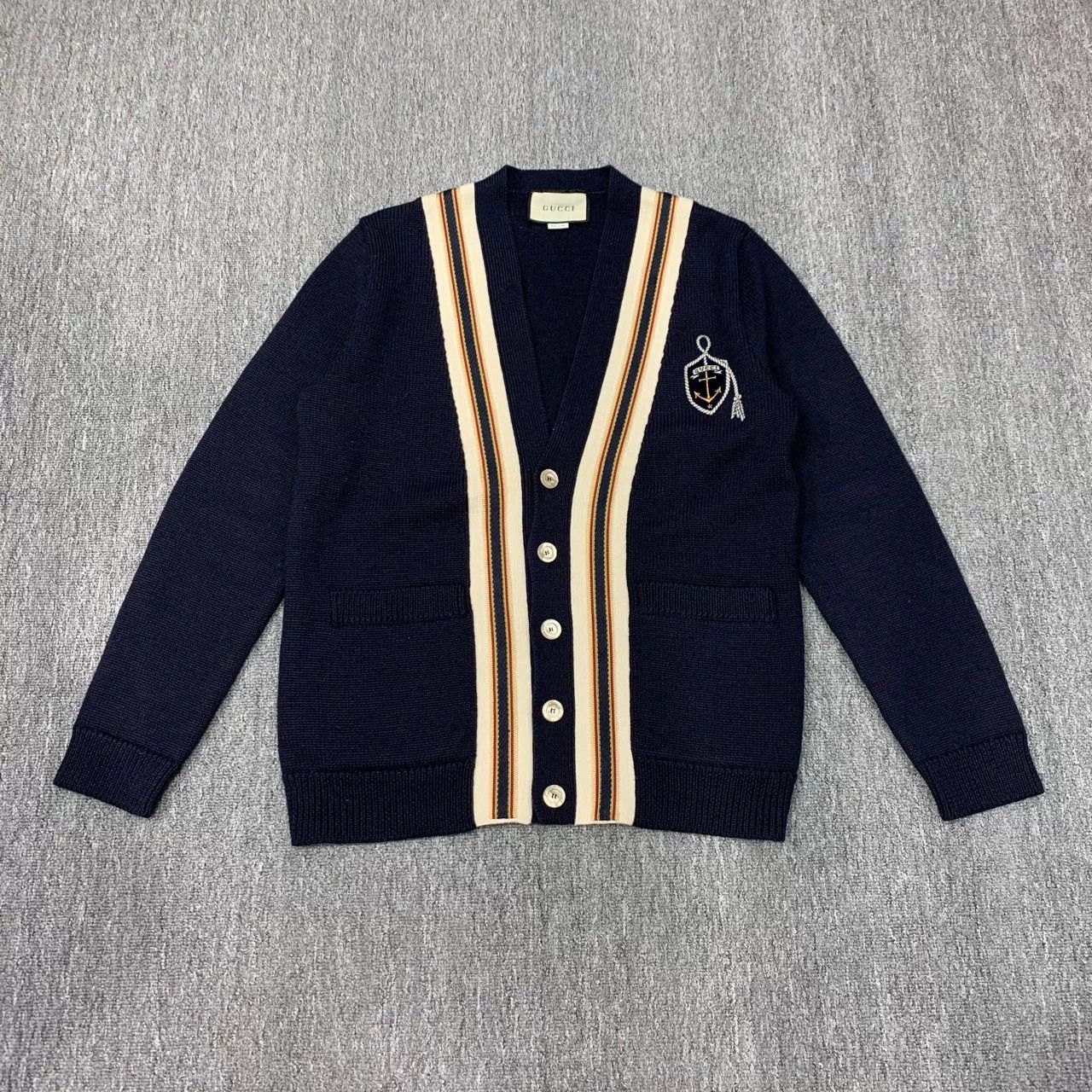 Gucci Gucci Anchor Badge Cardigan Size S Size US S / EU 44-46 / 1 - 1 Thumbnail