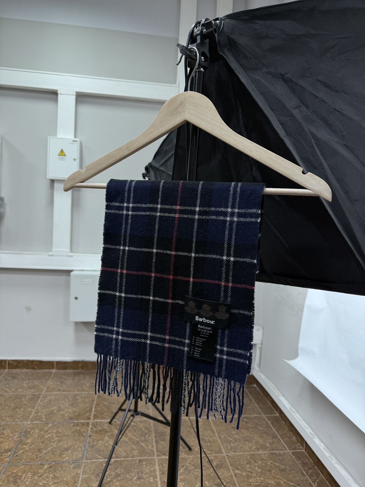 Barbour 🏴󠁧󠁢󠁥󠁮󠁧󠁿 Vintage Barbour Scarf Wool Rare Retro Hype Y2K Size ONE SIZE - 1 Thumbnail
