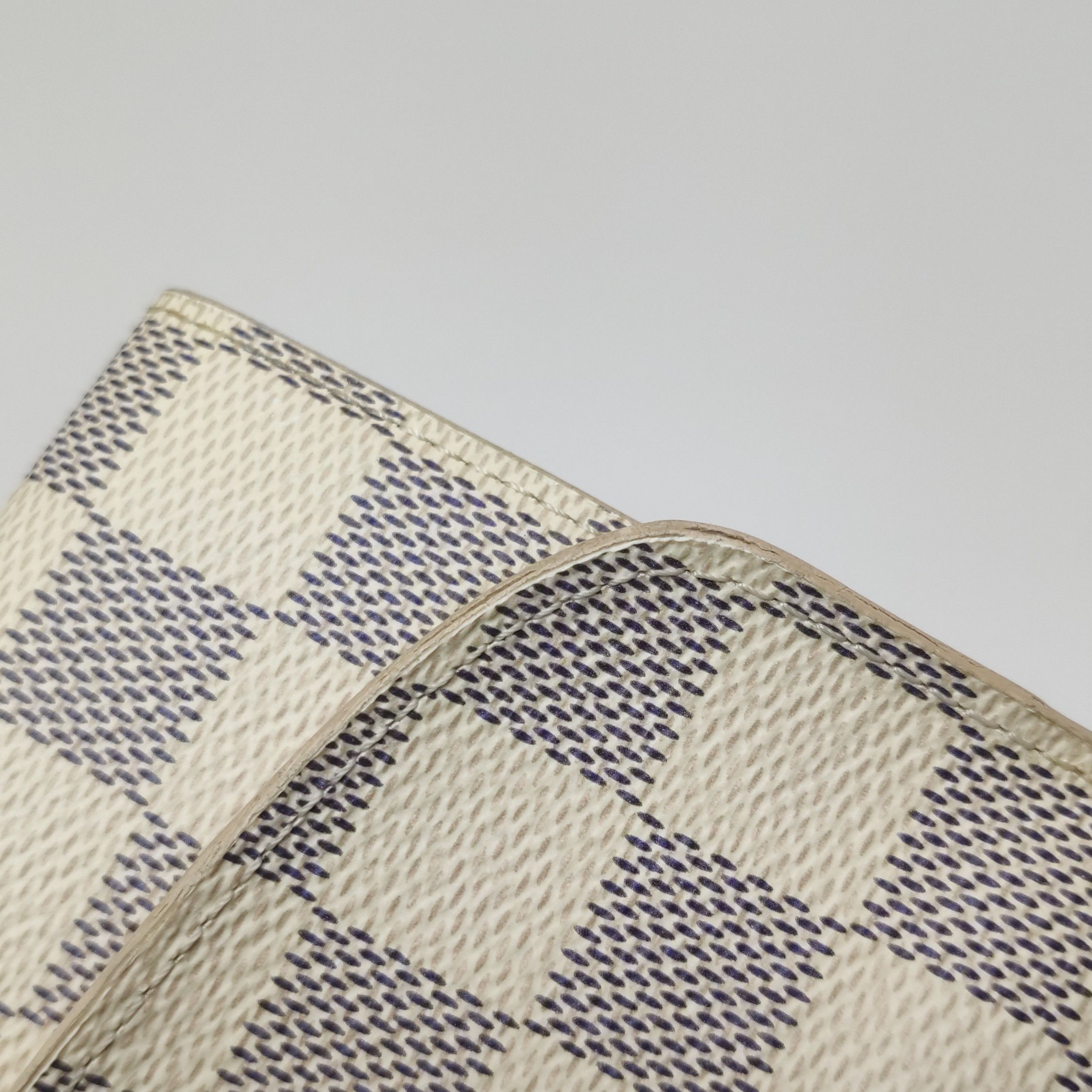 Louis Vuitton Louis Vuitton (LV) Emilie Checkerboard Snap Wallet -y2506 Size ONE SIZE - 7 Thumbnail