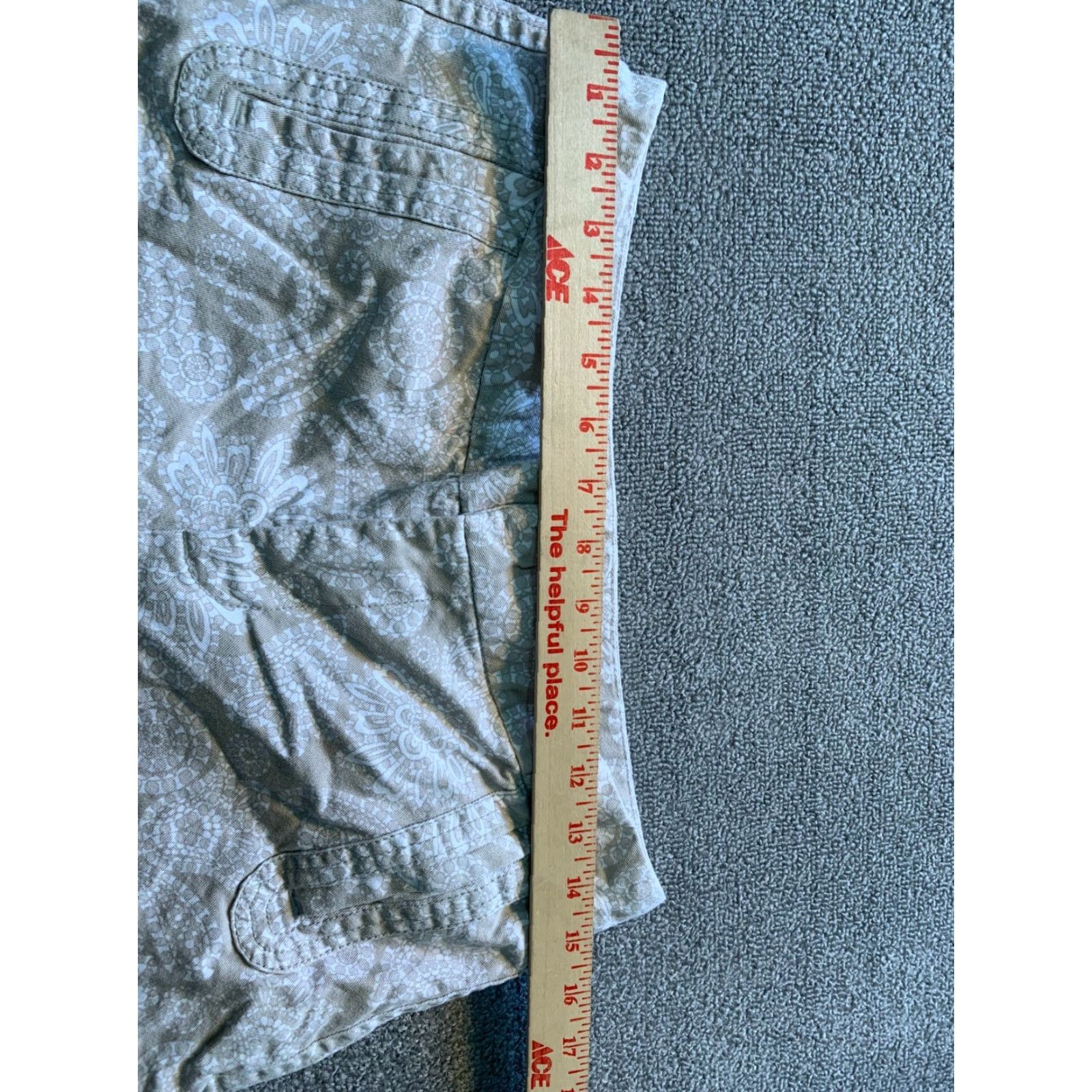 Gap GAP Shorts Womens Size 6 Floral 4 Pocket stretch Size 28" / US 6 / IT 42 - 4 Thumbnail
