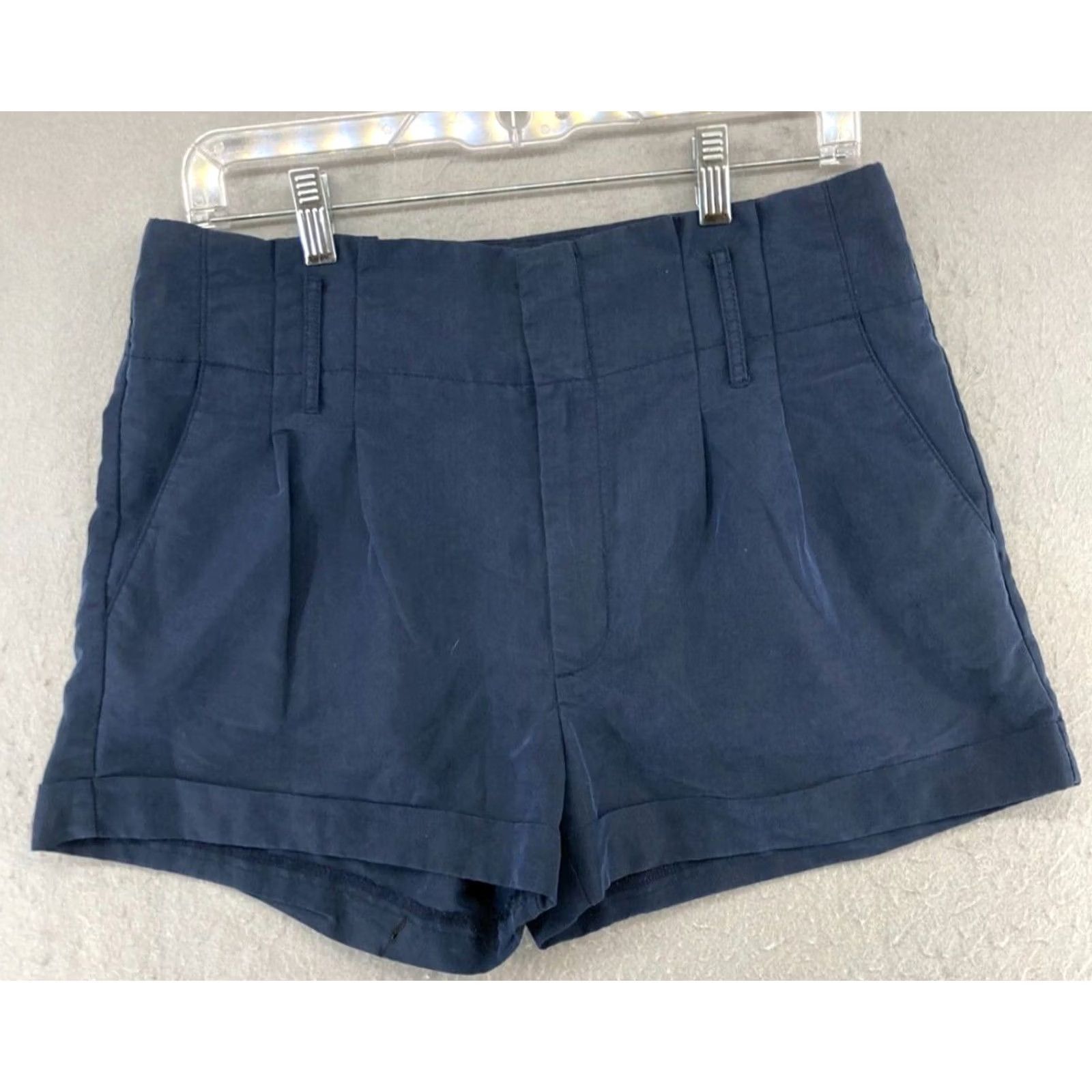 American Eagle Outfitters American Eagle Outfitters Shorts 6 Blue Paperbag Rolled Cuff Womens 6 Blue Paperbag Shorts Womens Regular 6 Blue Paperbag Rolled Cuff Size 28" / US 6 / IT 42 - 2 Thumbnail