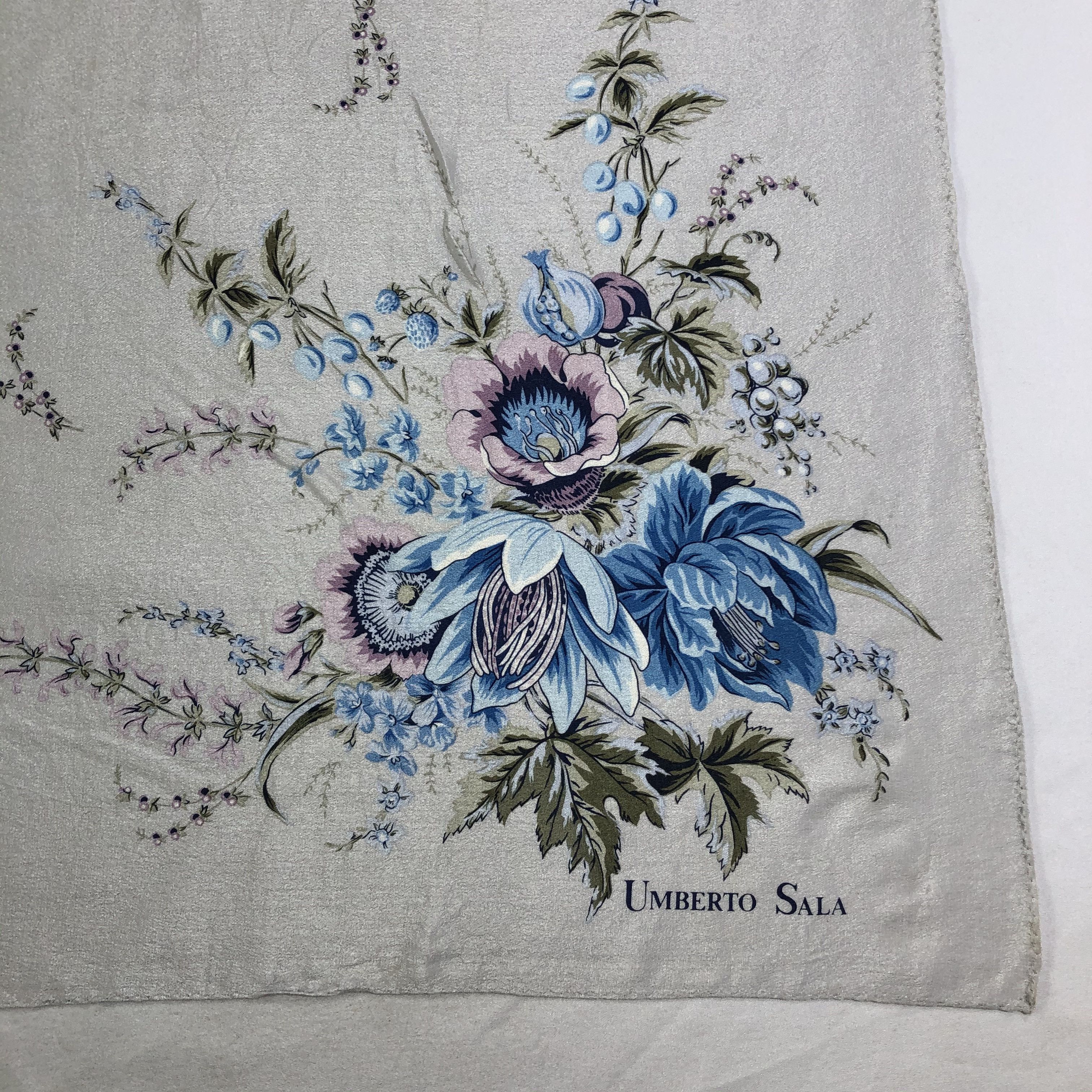 Vintage Vintage Umberto Sala Silk Scarf Size ONE SIZE - 4 Thumbnail