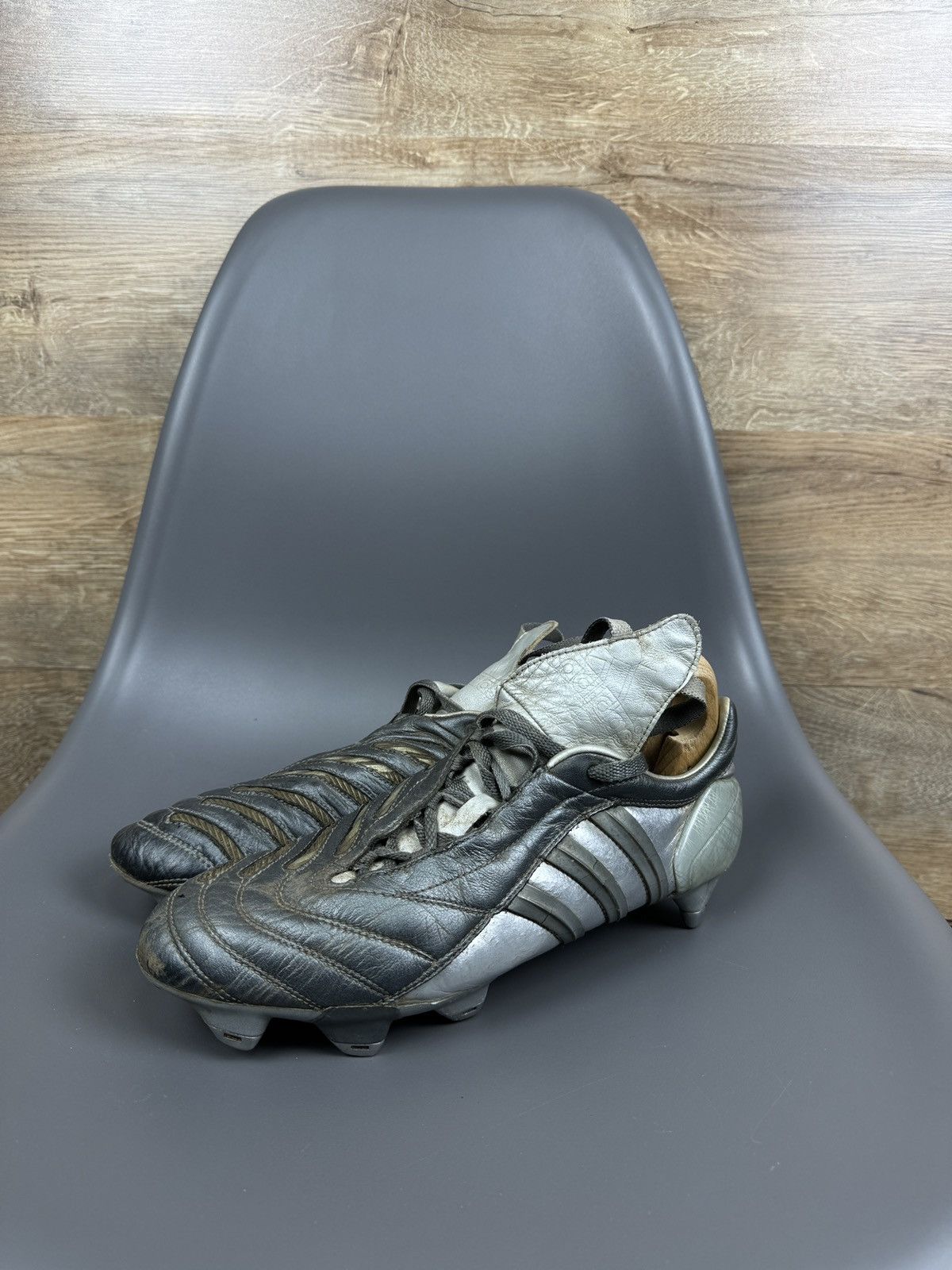 Adidas Mens Vintage Adidas Predator soccer boots sneakers rare Size US 9 / EU 42 - 1 Thumbnail