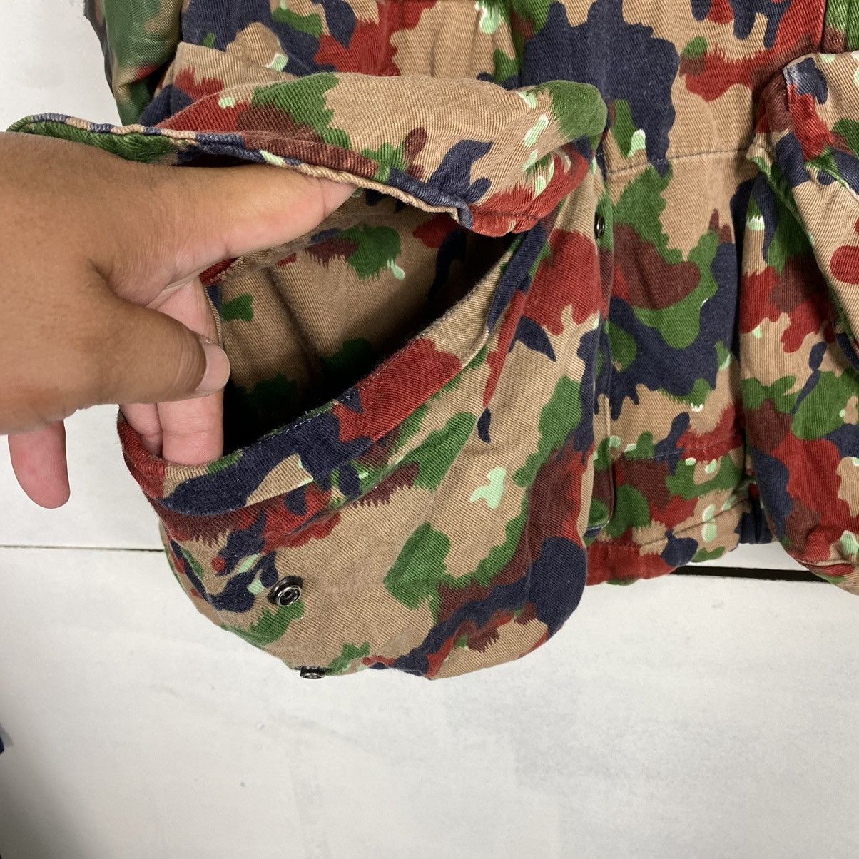 Army Of Me VINTAGE SWISS ARMY COMBAT HEAVYWEIGHT JACKET M83 ALPENFLAGE Size US XL / EU 56 / 4 - 19 Thumbnail