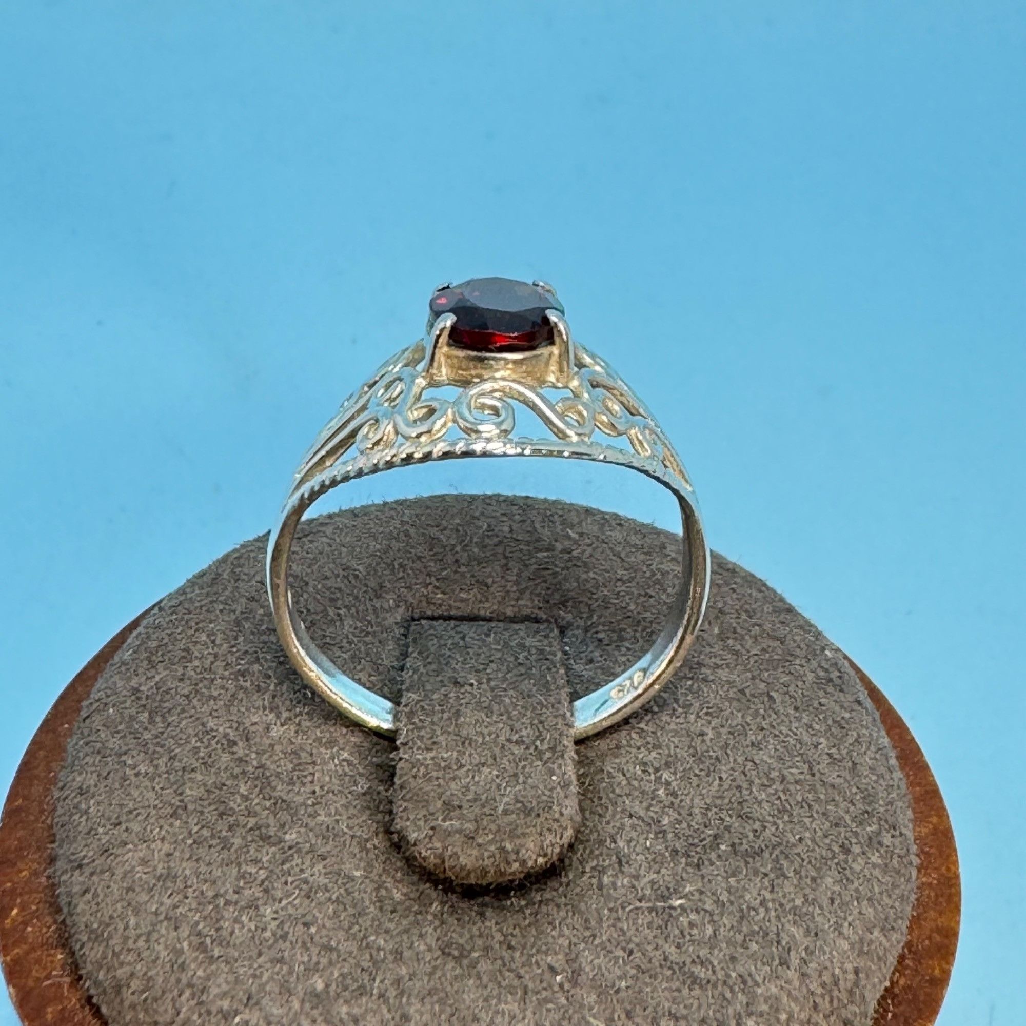 Other VTG Solid Sterling Silver 925 Garnet Prong Set Filigree Bord Size ONE SIZE - 3 Thumbnail