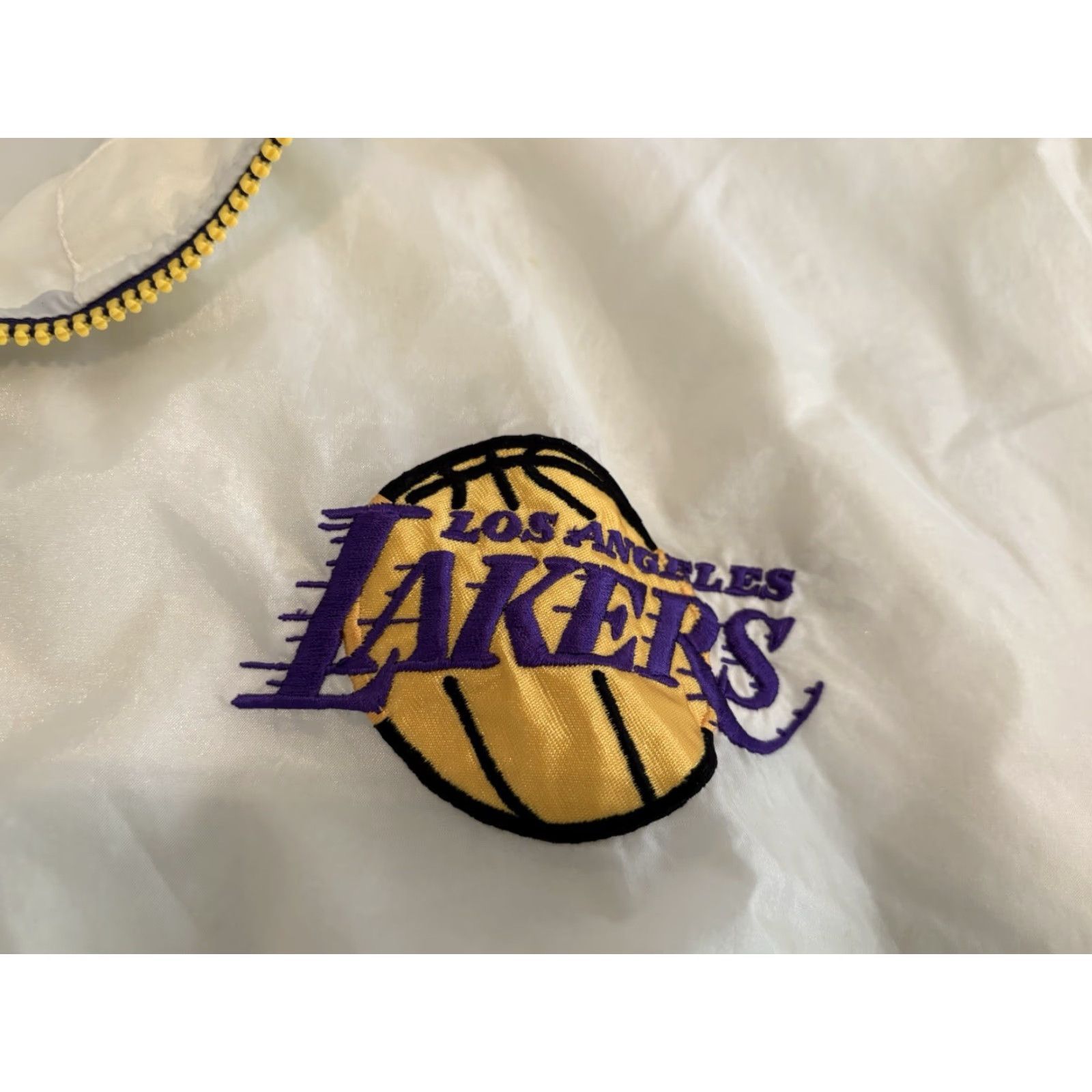 Pro Player VINTAGE Pro Player Los Angeles Lakers NBA Half Zip Windbreaker Jacket 2XL Ivory Mens"} Size US XXL / EU 58 / 5 - 4 Thumbnail