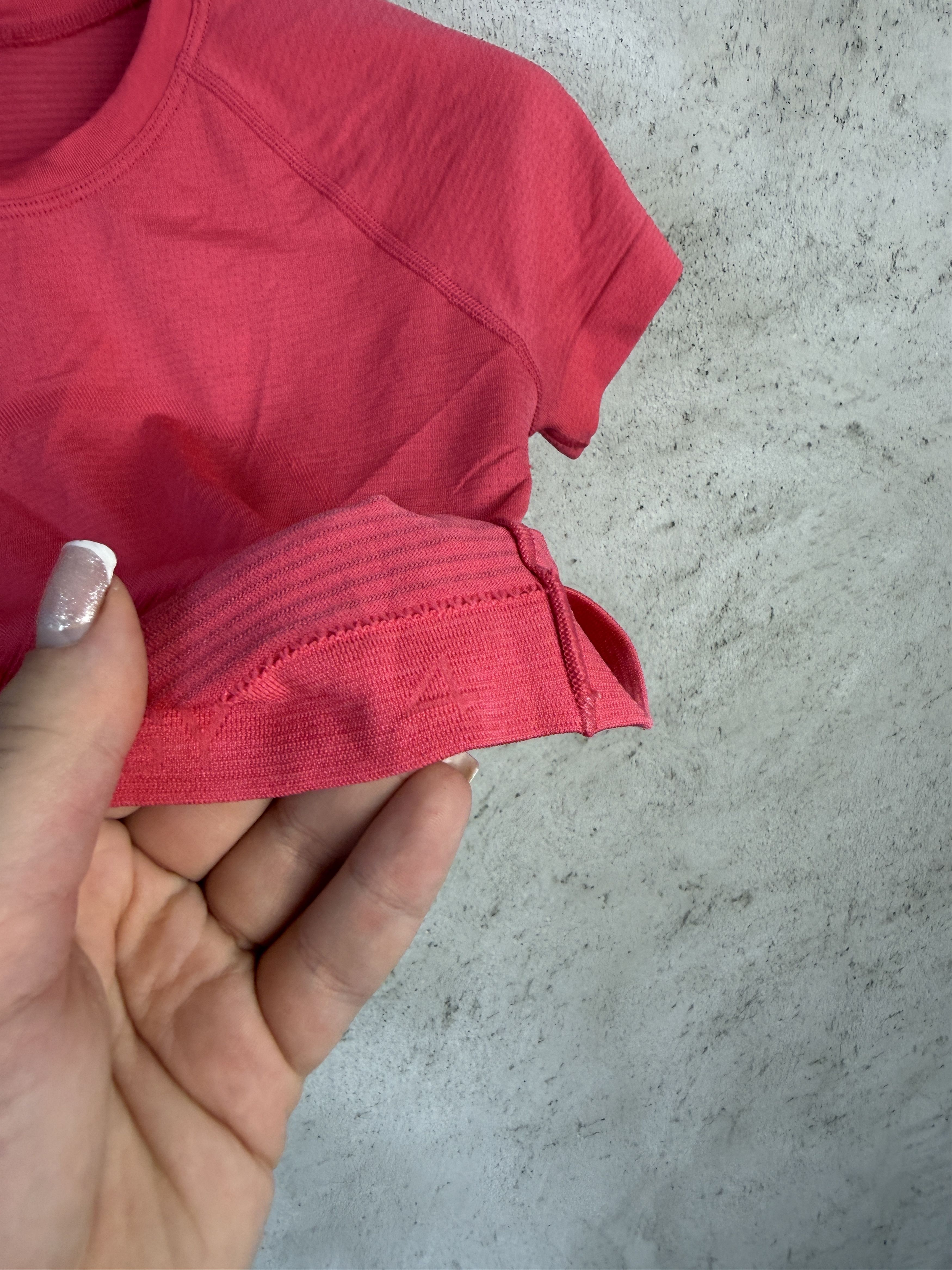 Lululemon Lululemon Swiftly Tech crop top t-shirt tee gym pilates yoga Size S / US 4 / IT 40 - 4 Thumbnail