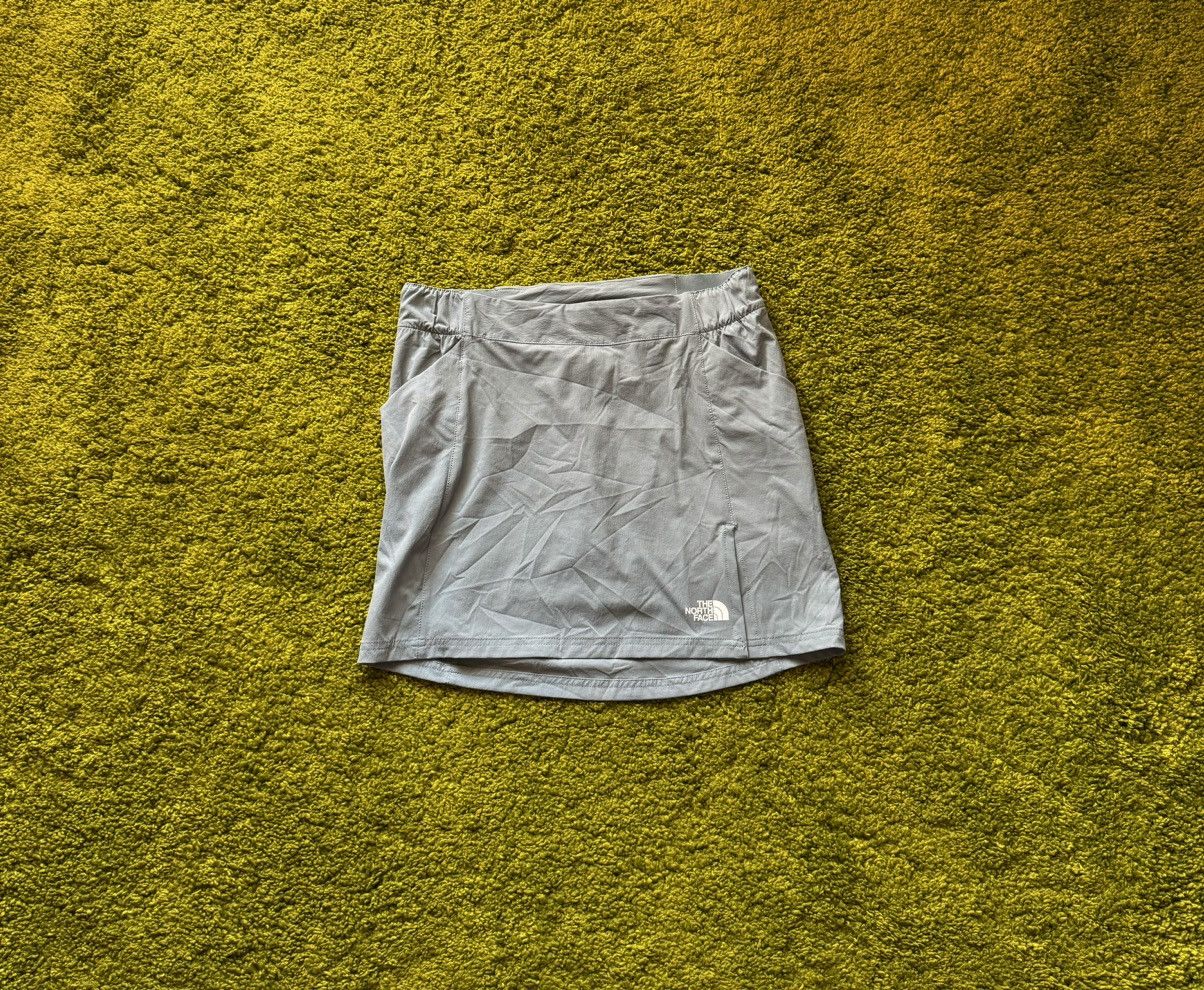 The North Face The North Face TNF gorpcore style mini skirt Size 26" / US 2 / IT 38 - 1 Thumbnail