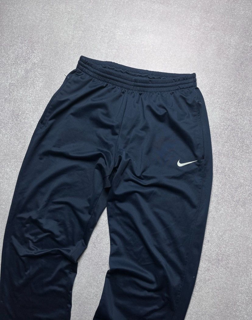 Nike × Vintage Vintage Nike Swoosh Baggy Trackpants Y2K Size US 34 / EU 50 - 2 Thumbnail