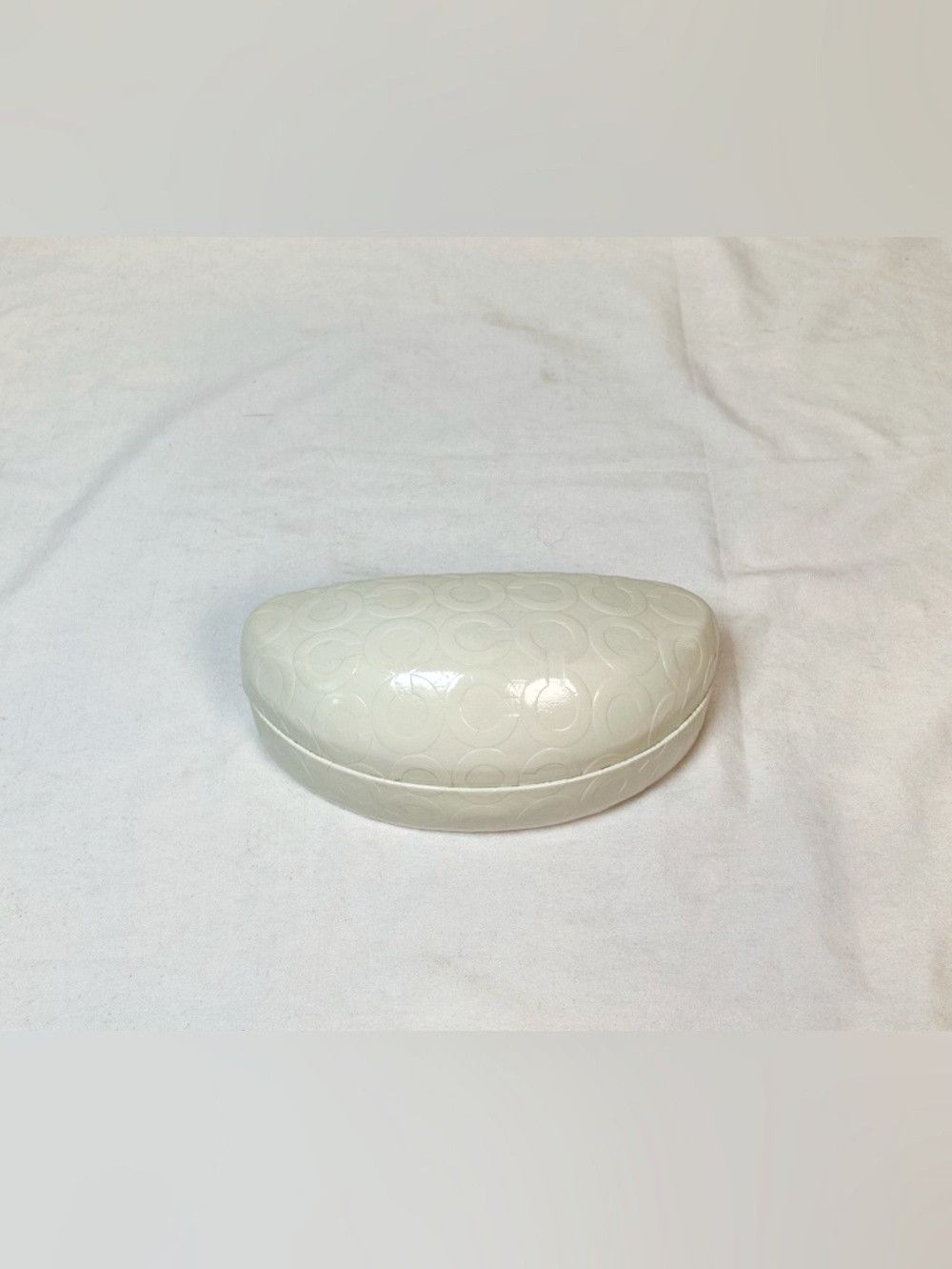 Coach Coach Large Ivory Signature Embossed Clamshell Eyewear Case Size ONE SIZE - 1 Thumbnail