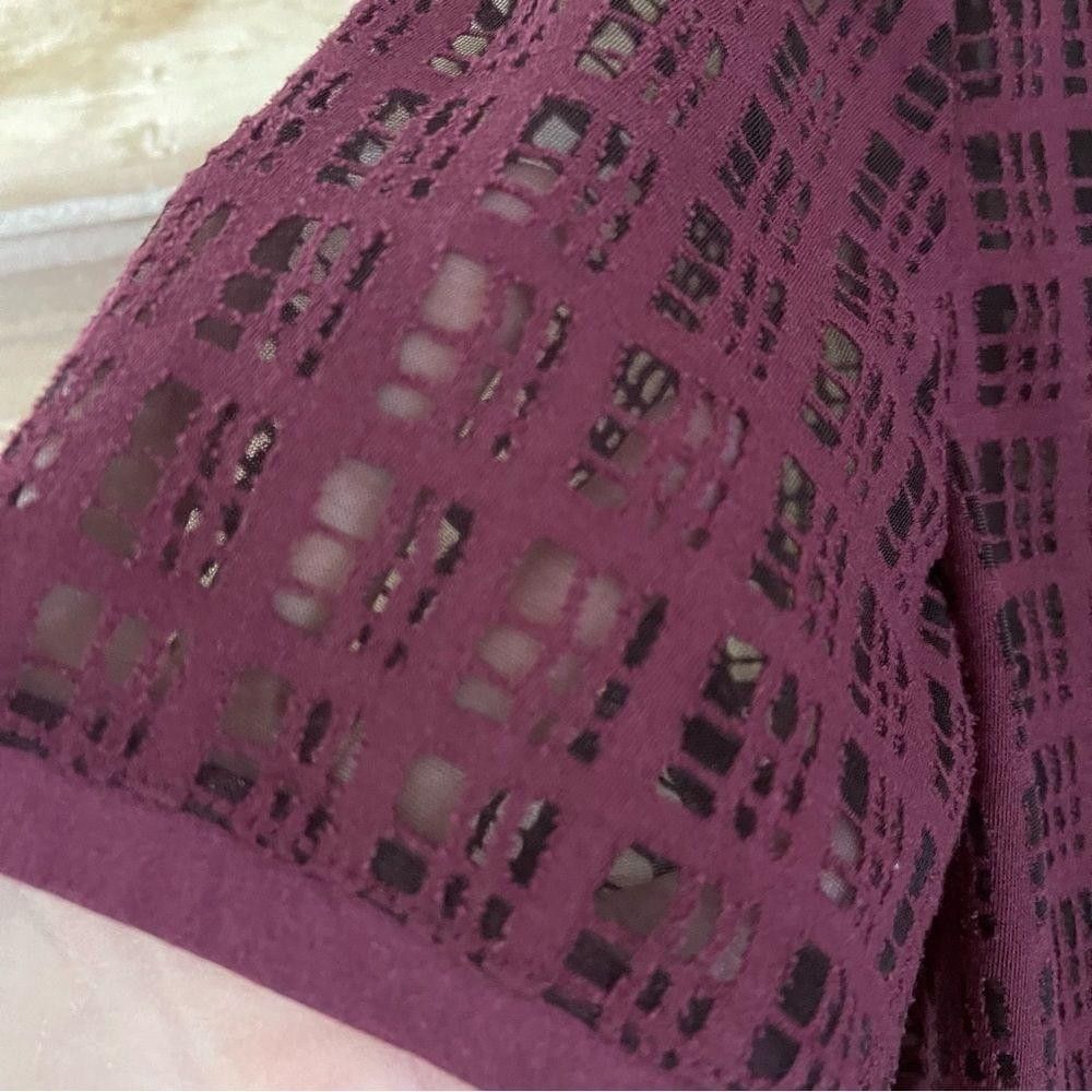 Loft LOFT semi sheer windowpane pattern crew neck tee size XL Size XL / US 12-14 / IT 48-50 - 5 Thumbnail
