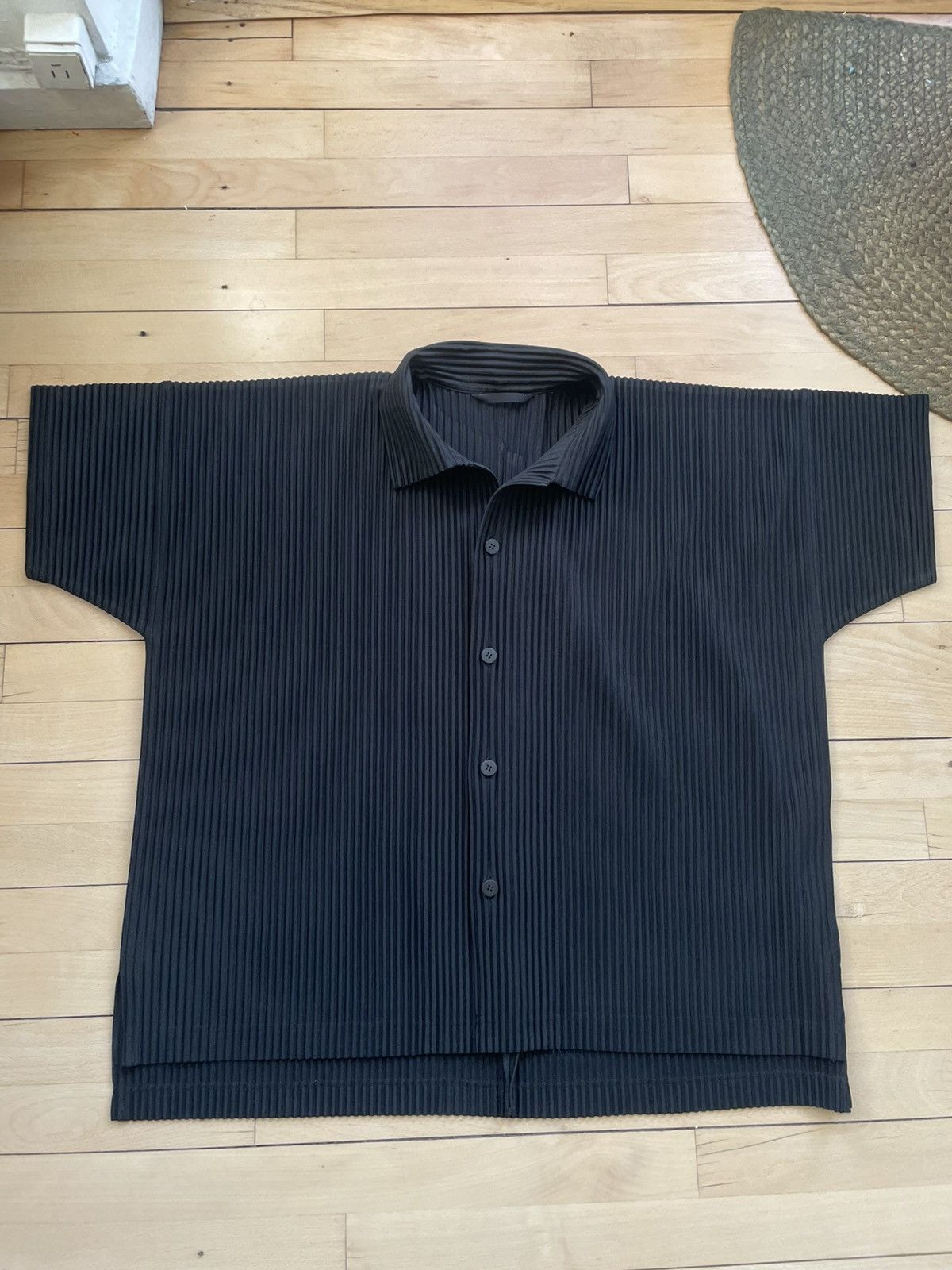 Homme Plisse Issey Miyake Issey Miyake Homme Plisee short sleeve shirt Size US M / EU 48-50 / 2 - 1 Thumbnail