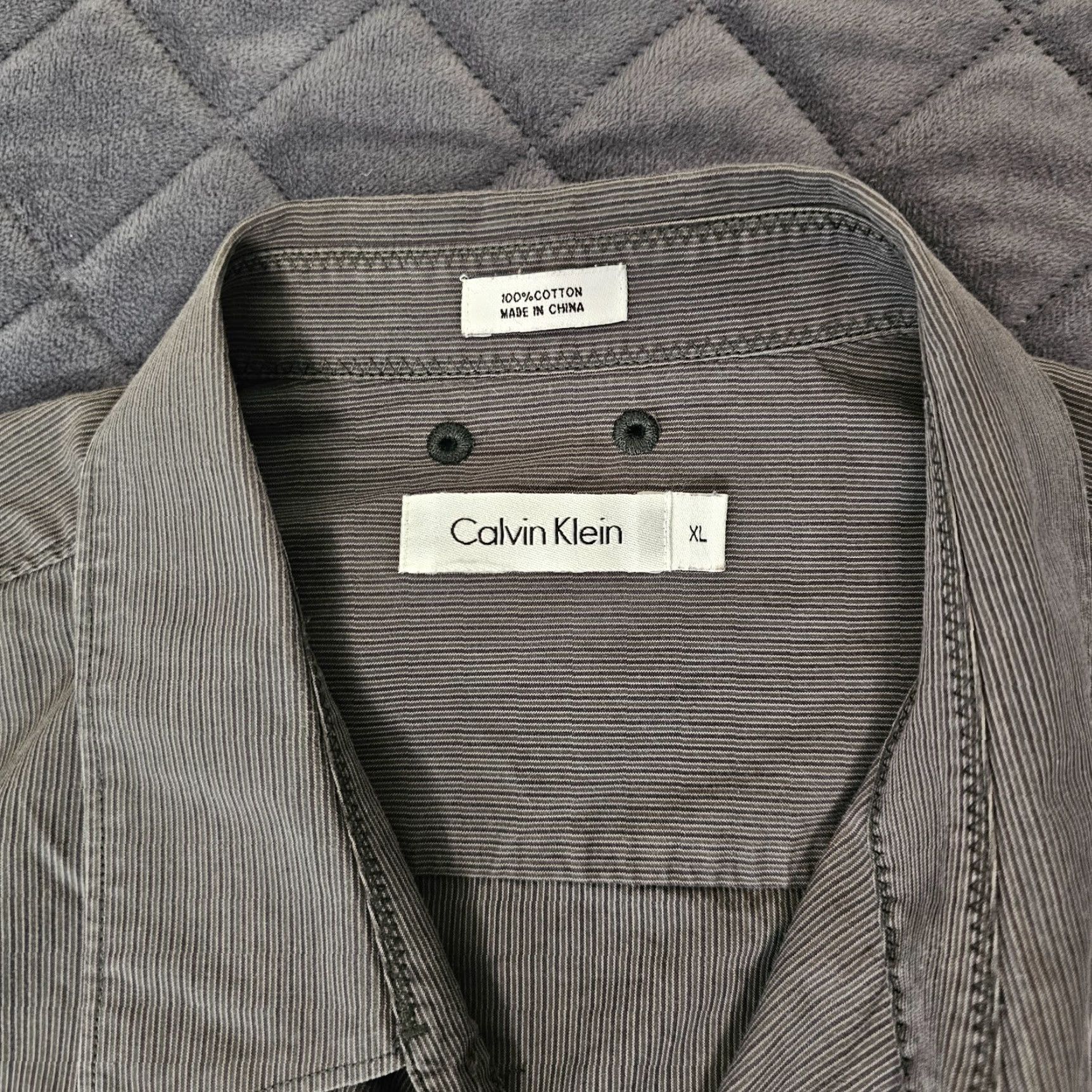Calvin Klein Calvin Klein Men's XL Long Sleeve Button Down Dark Gray Stripe Roll Tab Sleeve Size US XL / EU 56 / 4 - 2 Thumbnail