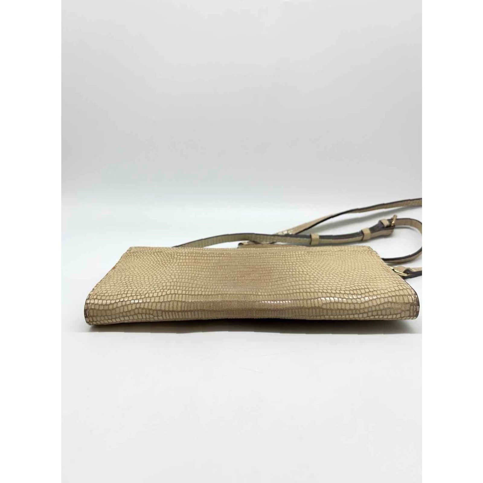 Dooney & Bourke VINTAGE Dooney & Bourke Ivory Crossbody Size ONE SIZE - 3 Thumbnail