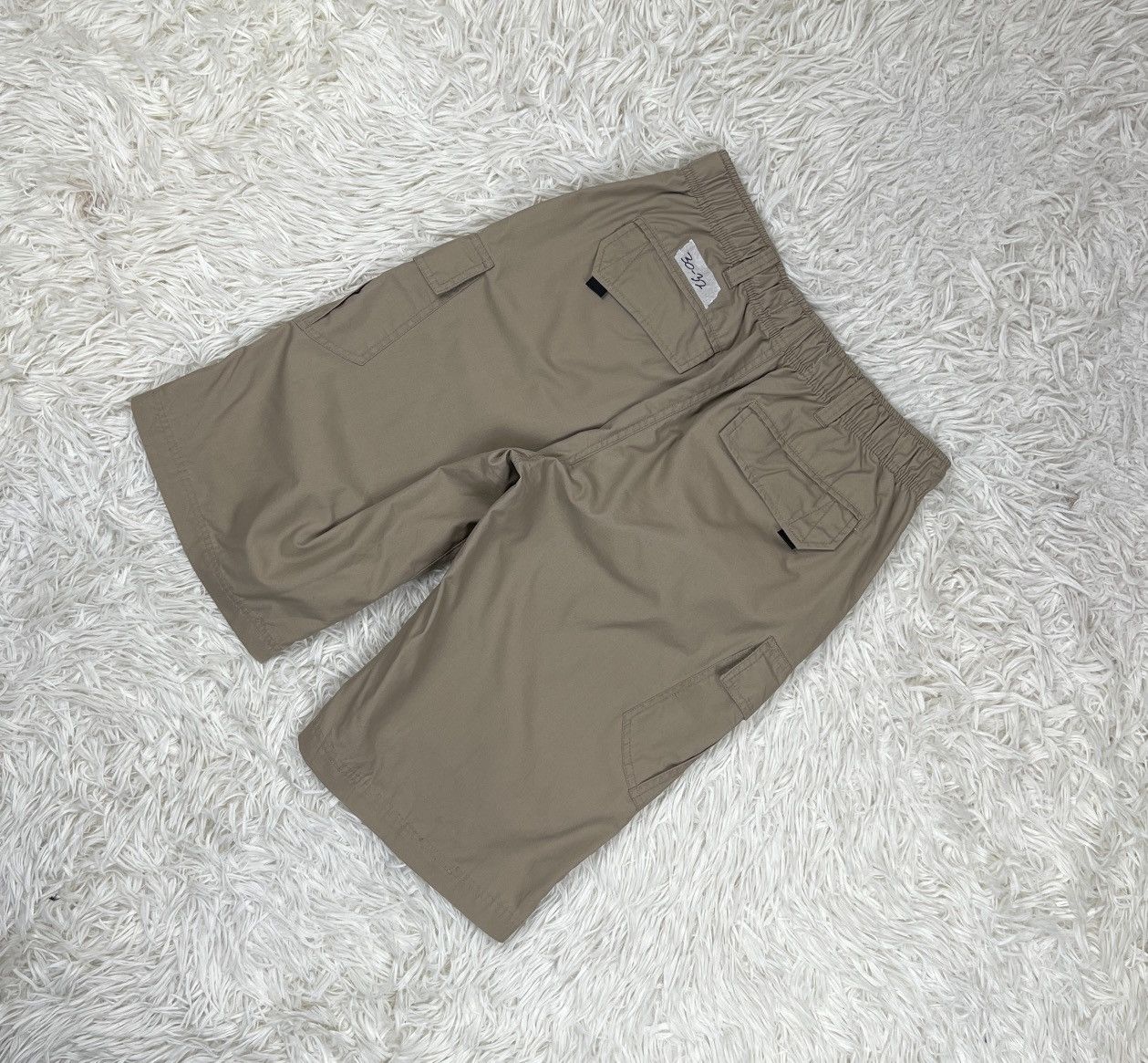 The Unbranded Brand Unbranded Cargo Short Pants Size US 31 - 4 Thumbnail