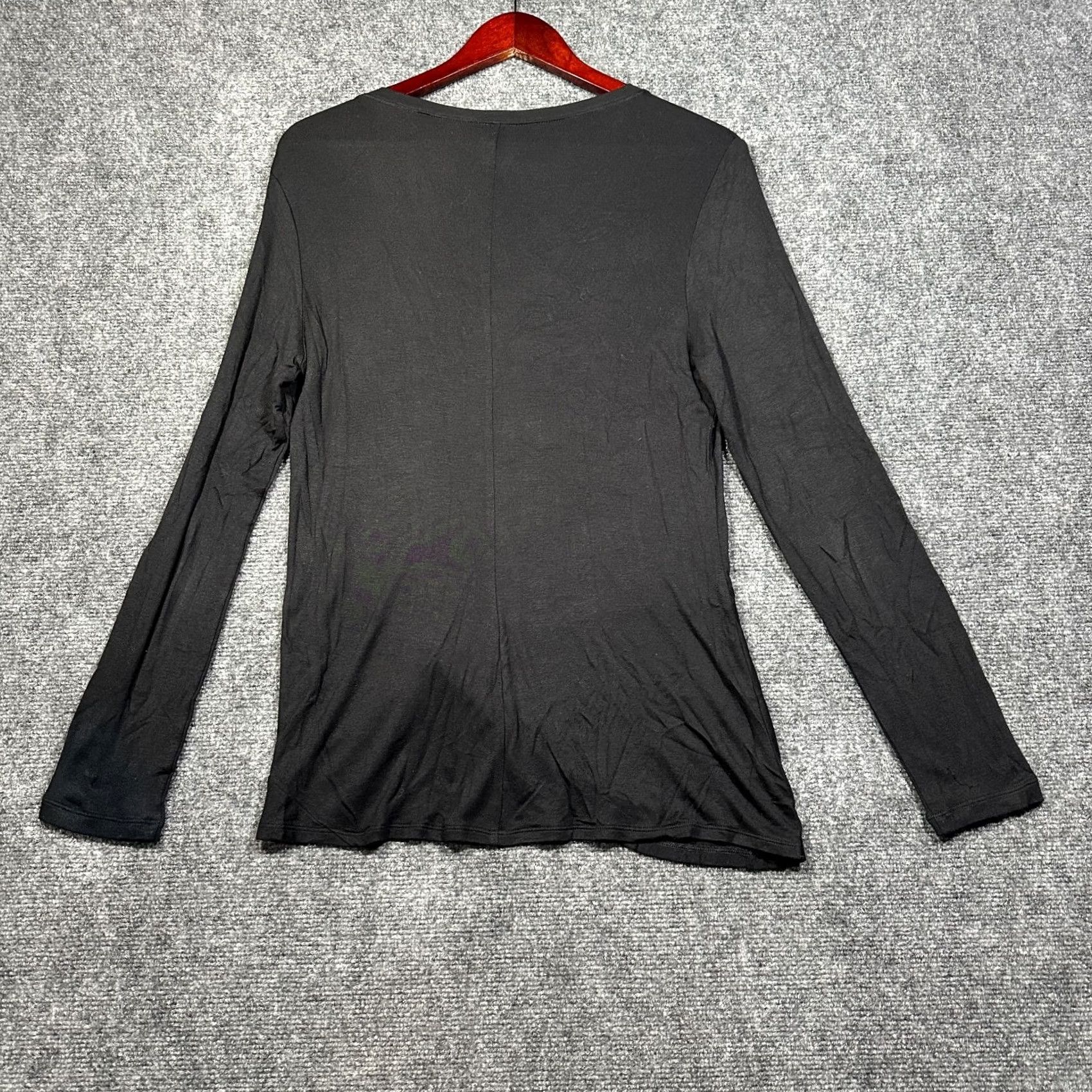 Vintage CAbi Womens Shirt Small Black Stretch Twisted Hem Long Sleeve Reveal Tee 3801 Size S / US 4 / IT 40 - 7 Thumbnail