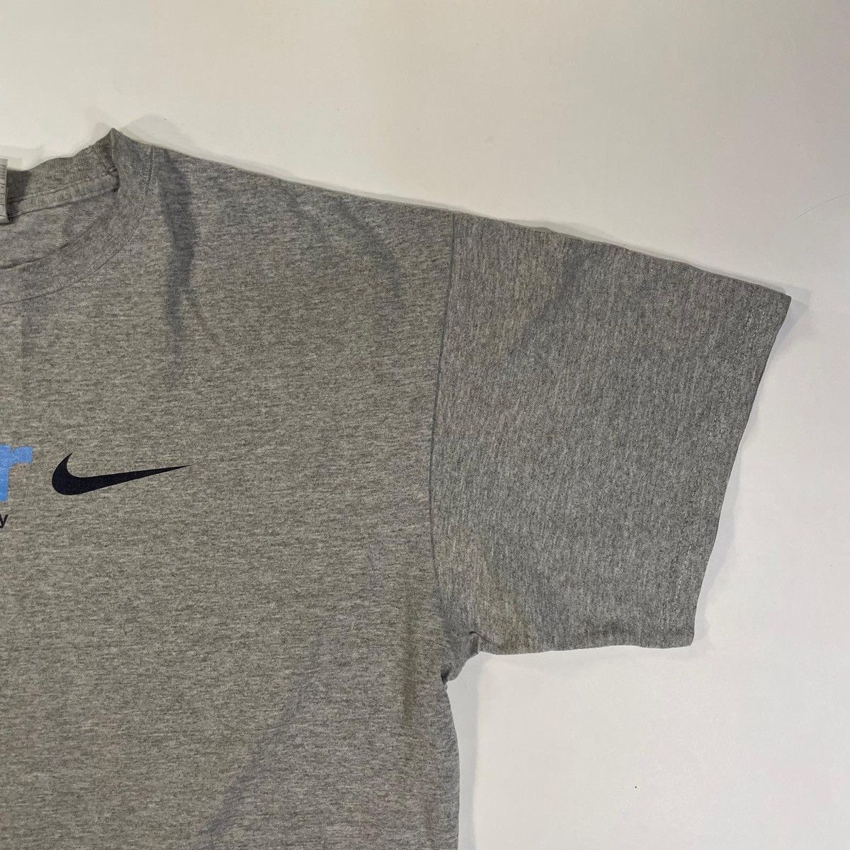 Nike Grey Nike Baller tee t-shirt y2k Size US L / EU 52-54 / 3 - 3 Thumbnail